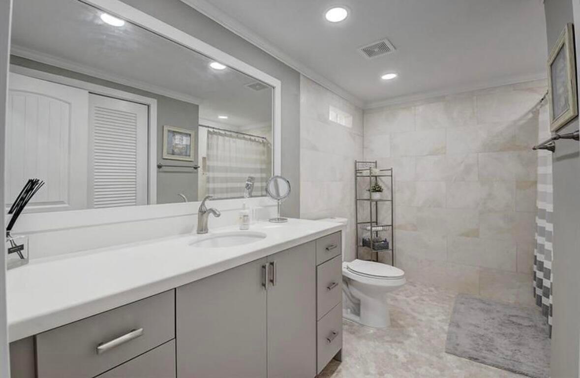 1299 S Ocean Boulevard L5 Property Photo 16