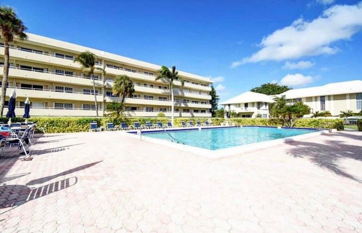 1299 S Ocean Boulevard L5 Property Photo 19