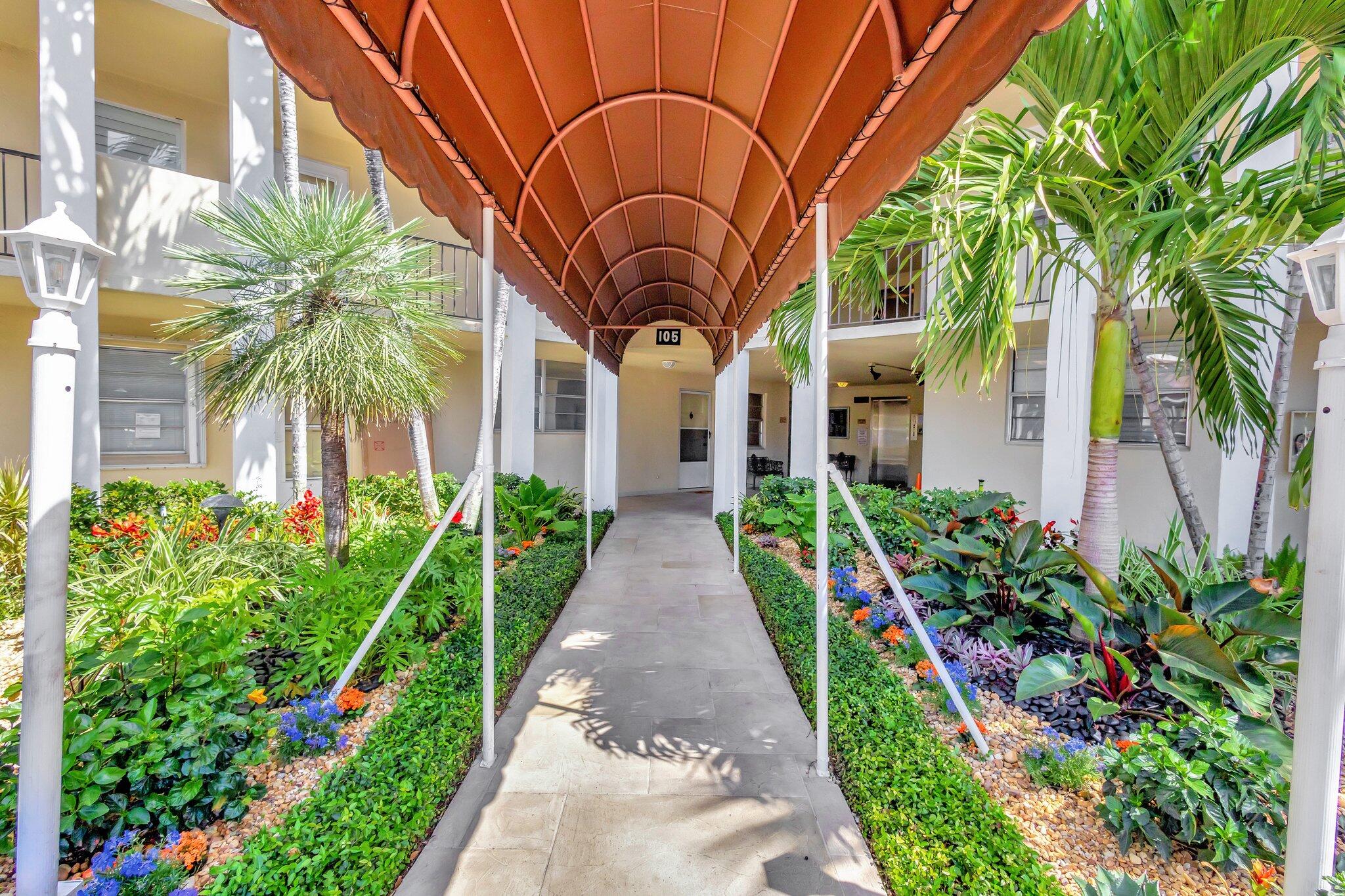 105 Paradise Harbour Boulevard 307 Property Photo 18