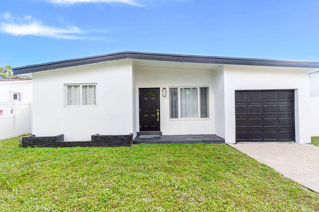 6370 Plunkett Street Property Photo 35