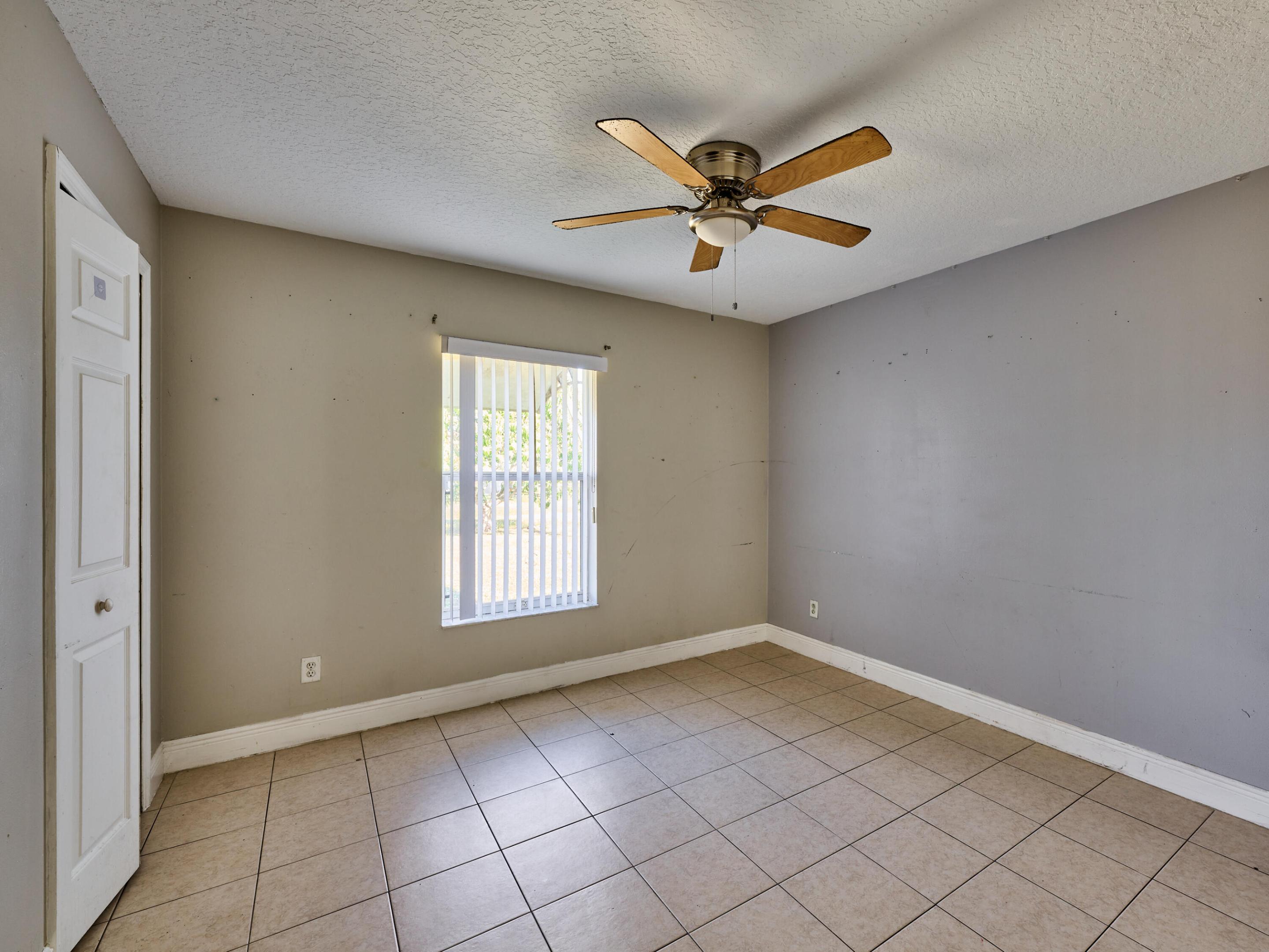 1407 Se Grapeland Avenue Property Photo 14