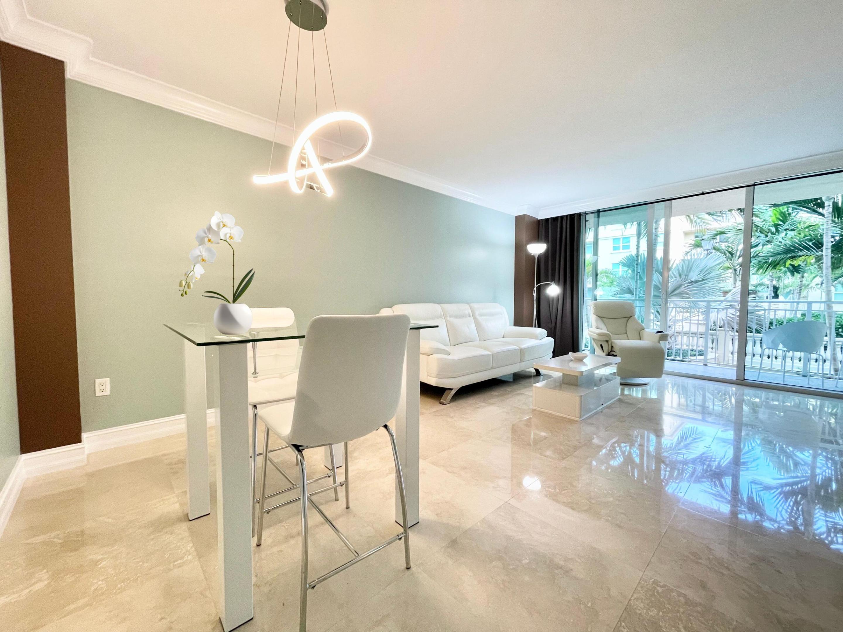 99 Se Mizner Boulevard 736 Property Photo 2