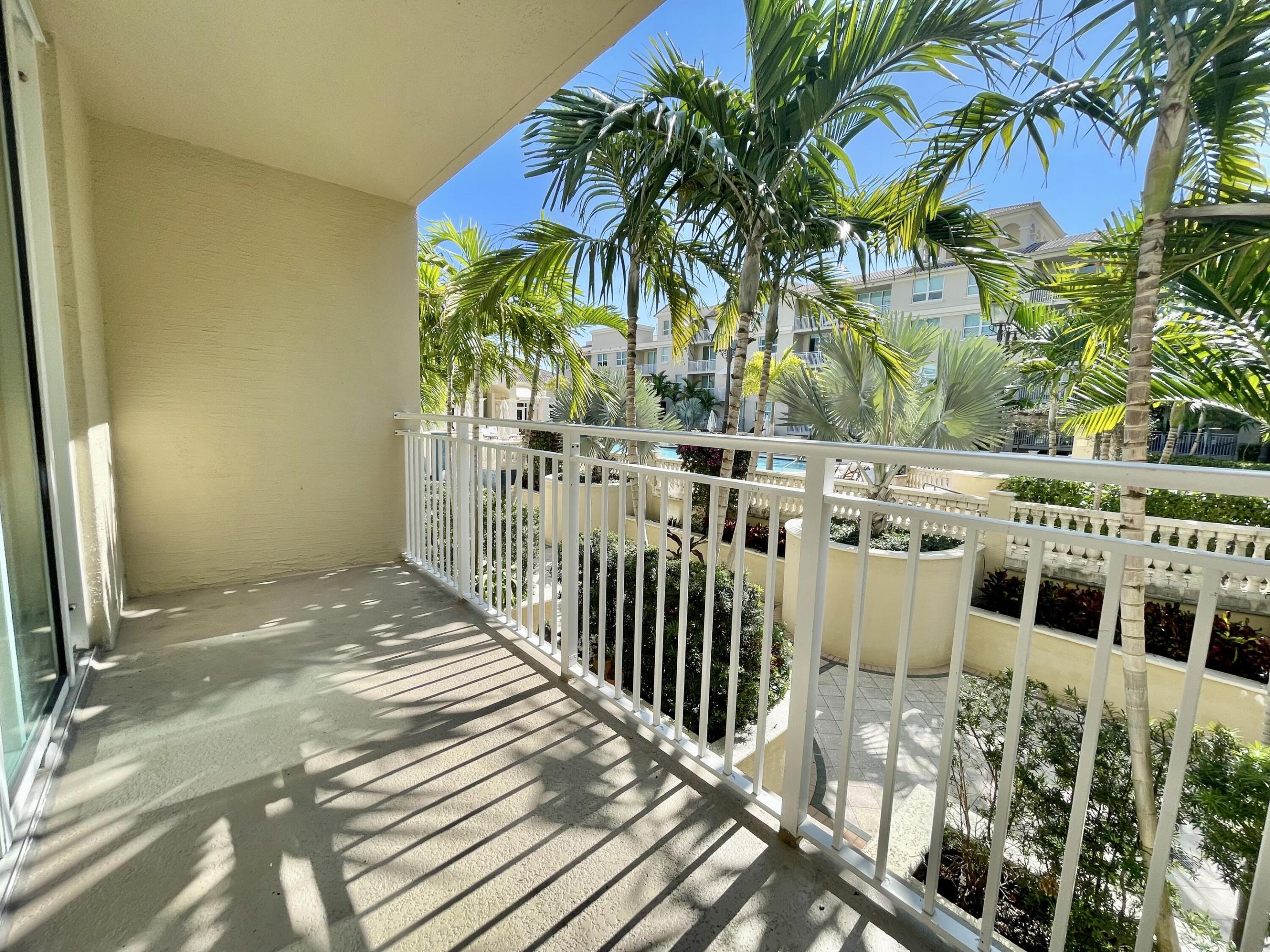 99 Se Mizner Boulevard 736 Property Photo 4