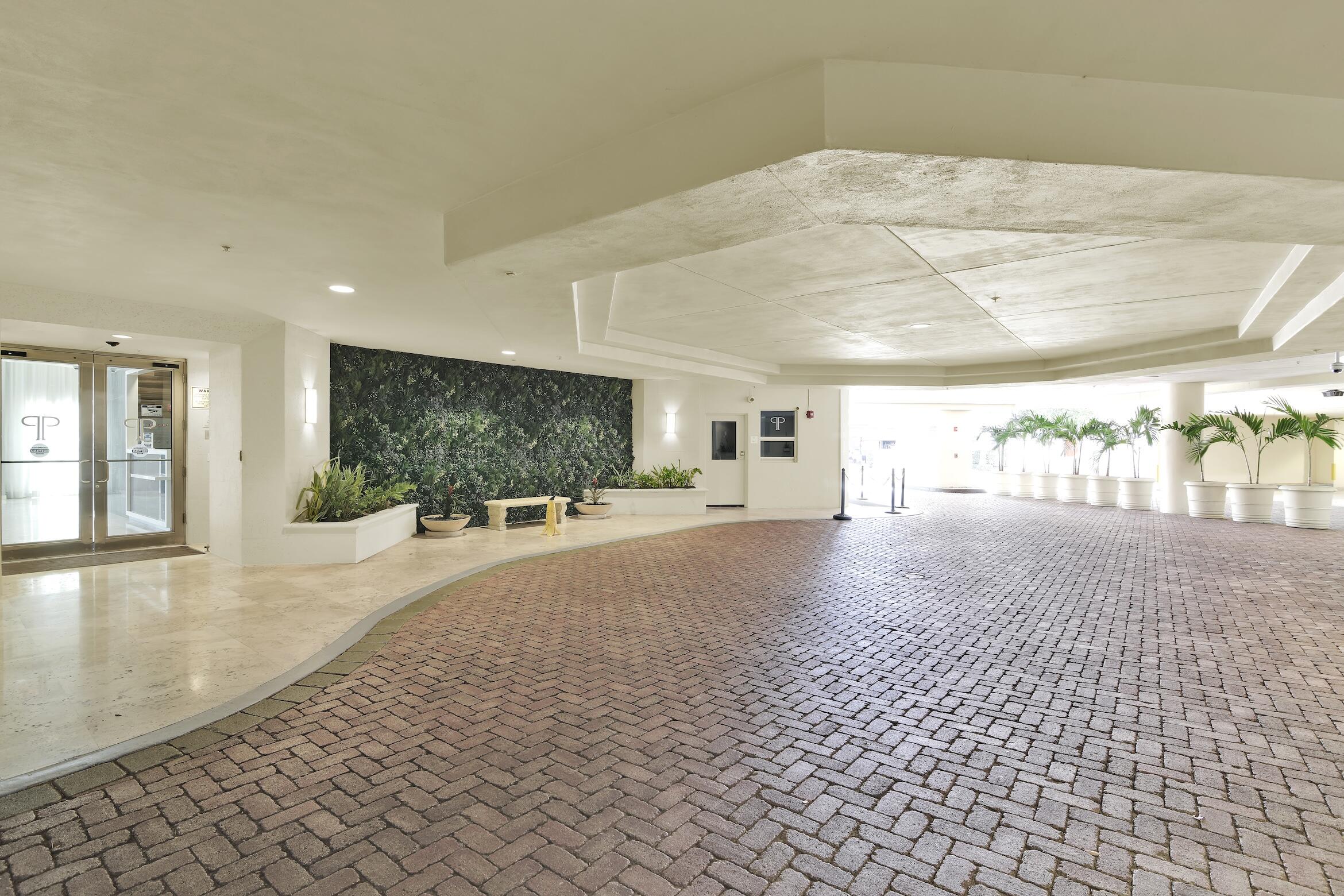 99 Se Mizner Boulevard 736 Property Photo 26