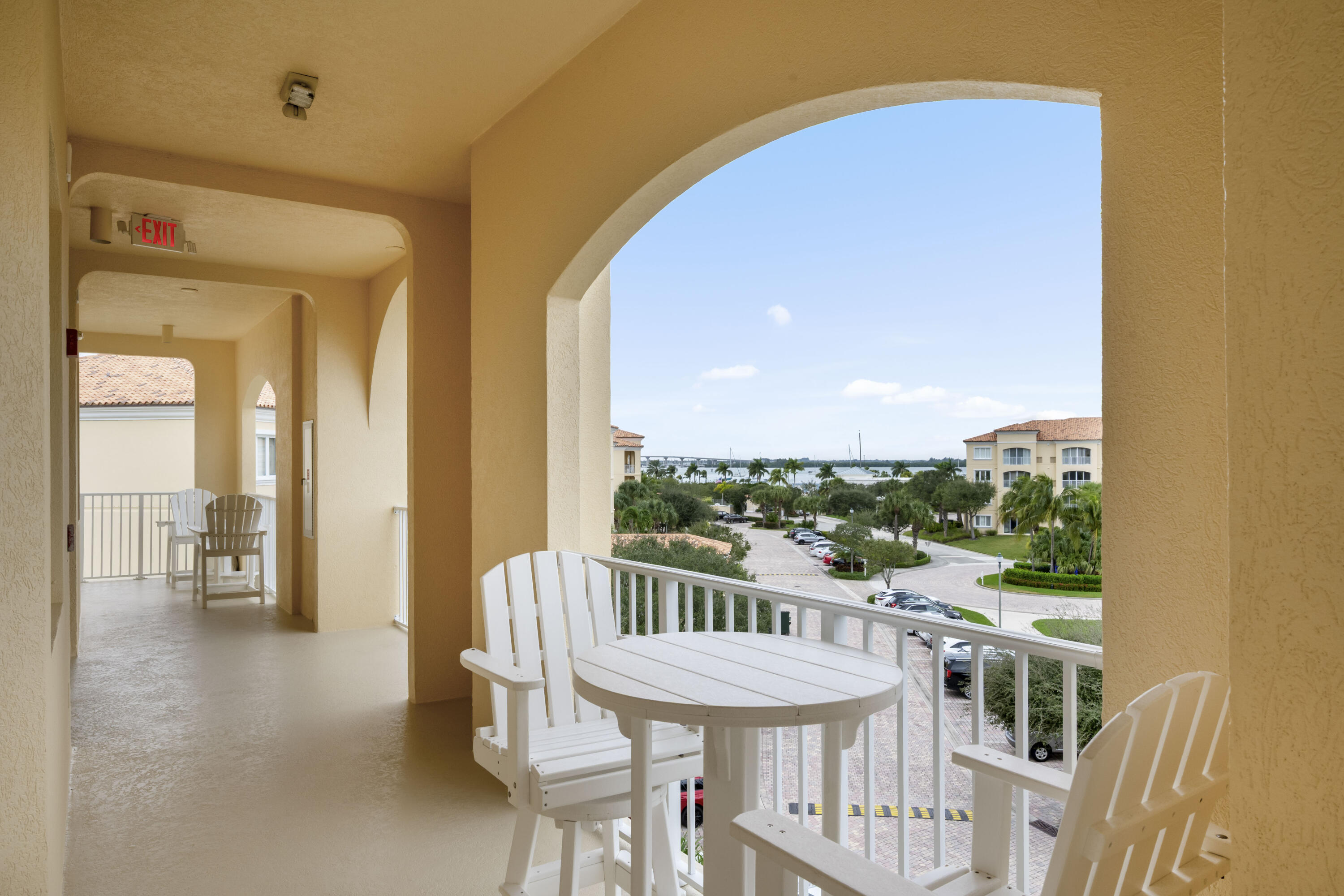 8 Harbour Isle Drive E Ph5 Property Photo 25