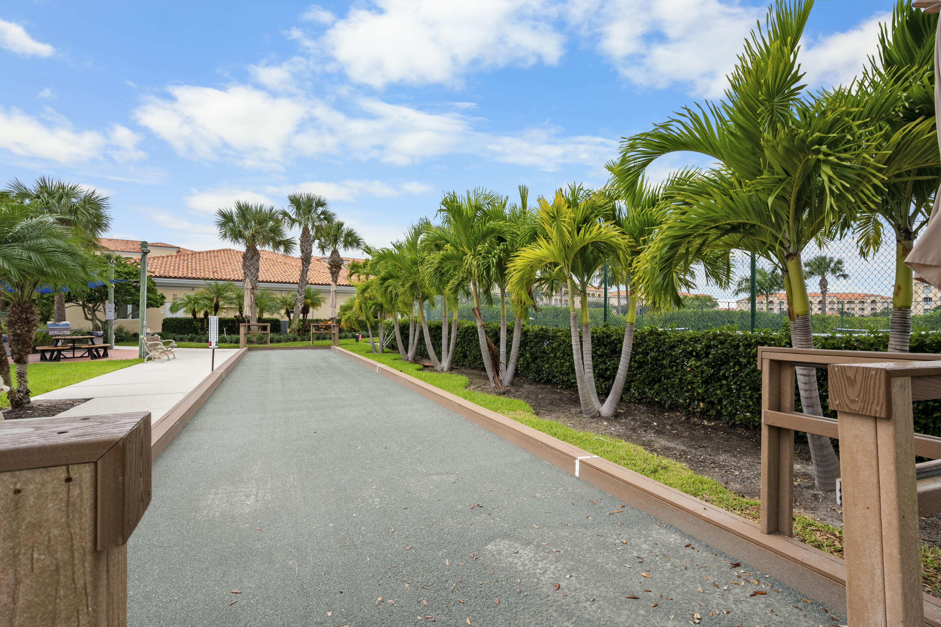 8 Harbour Isle Drive E Ph5 Property Photo 35