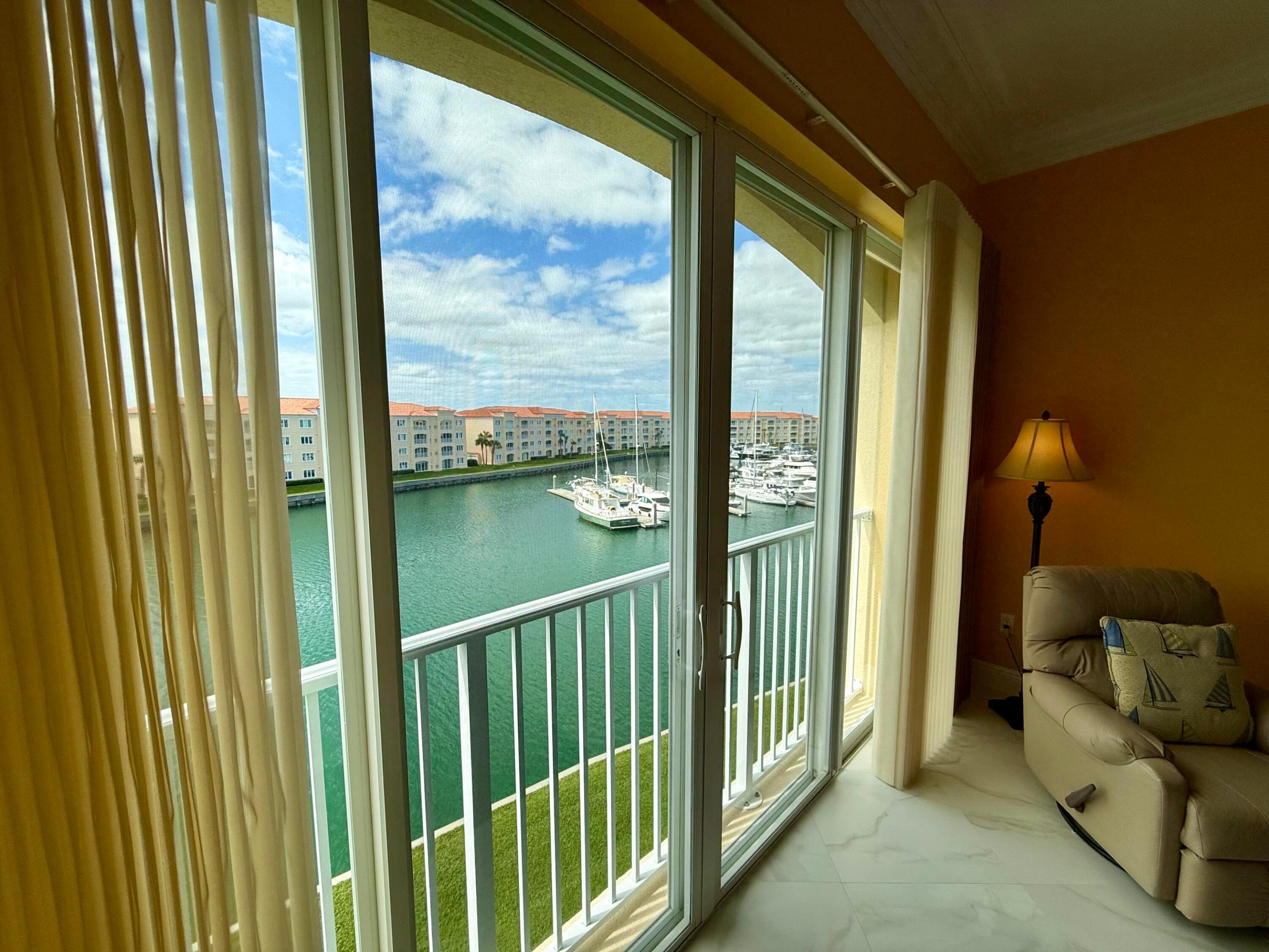 8 Harbour Isle Drive E Ph5 Property Photo 43