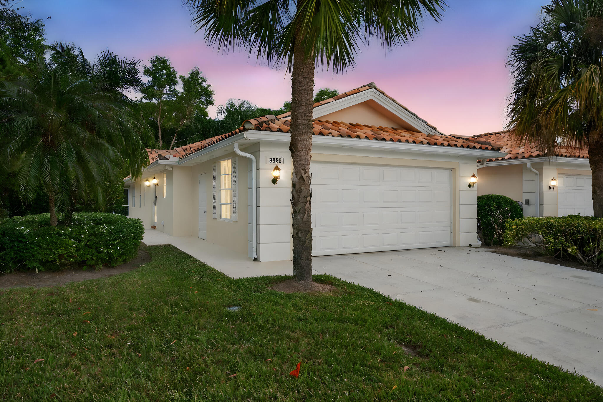 8381 Se Double Tree Drive Property Photo 2