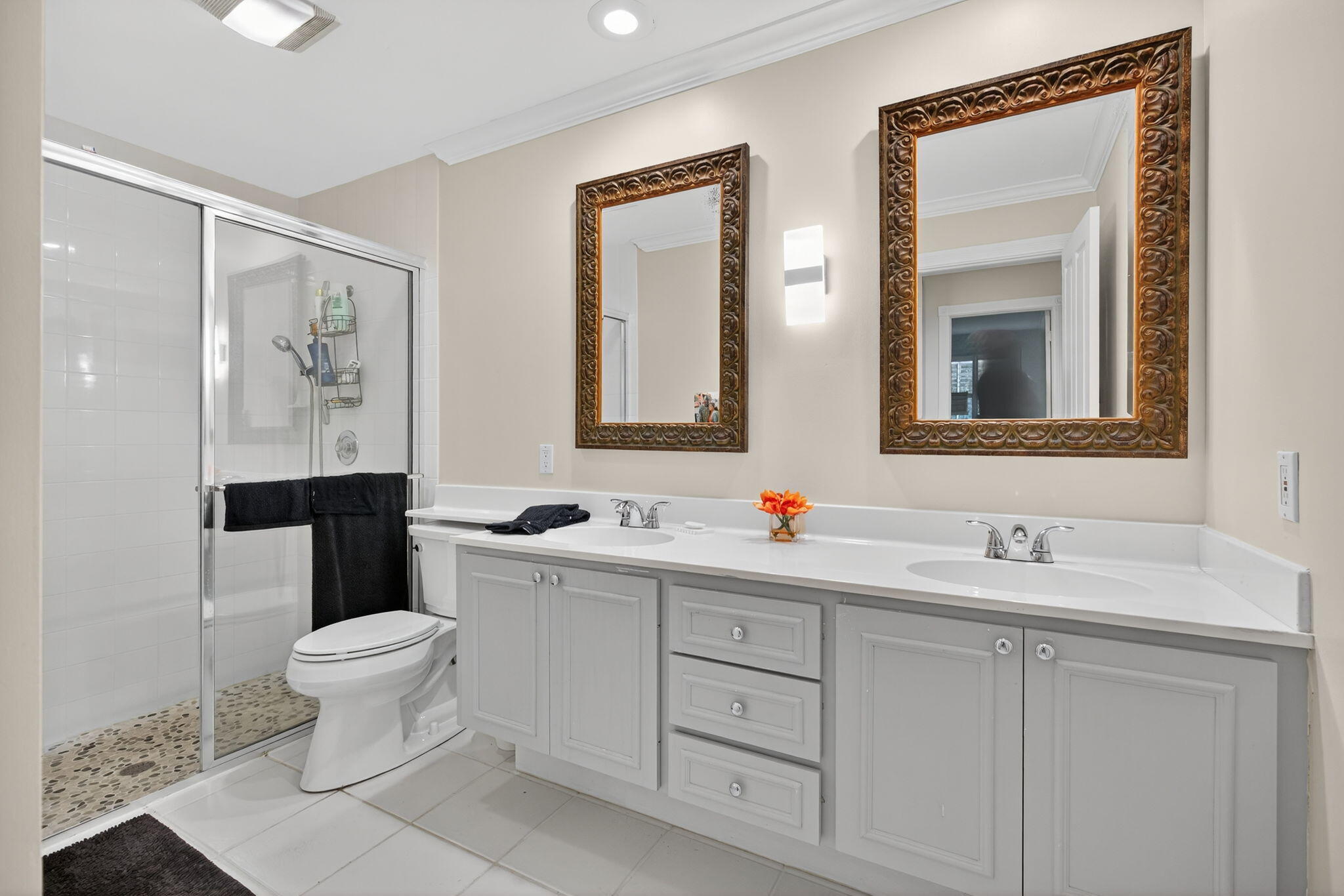 8381 Se Double Tree Drive Property Photo 13