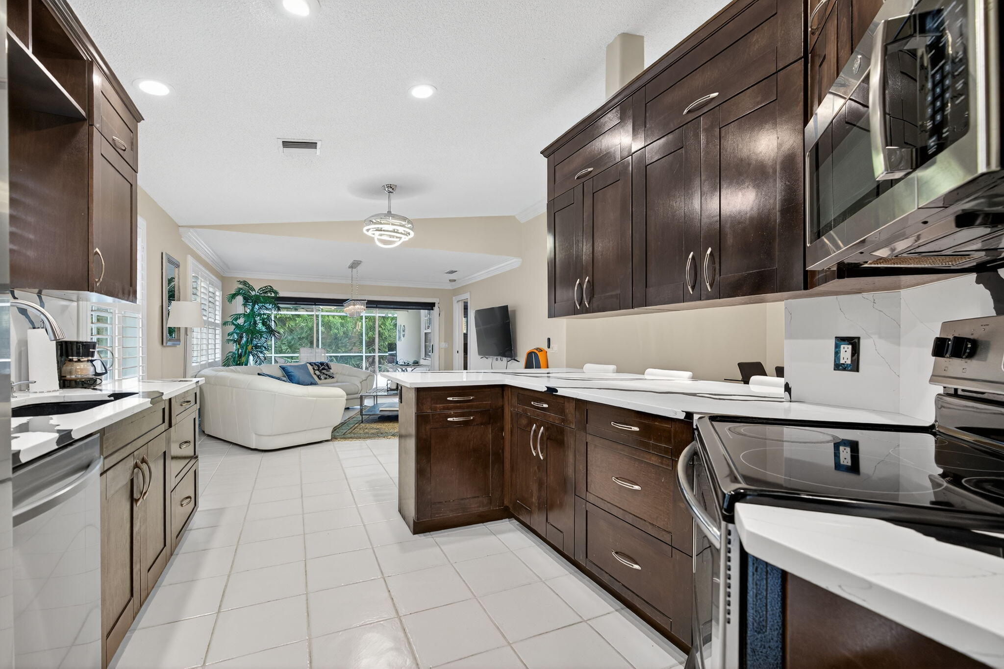 8381 Se Double Tree Drive Property Photo 17