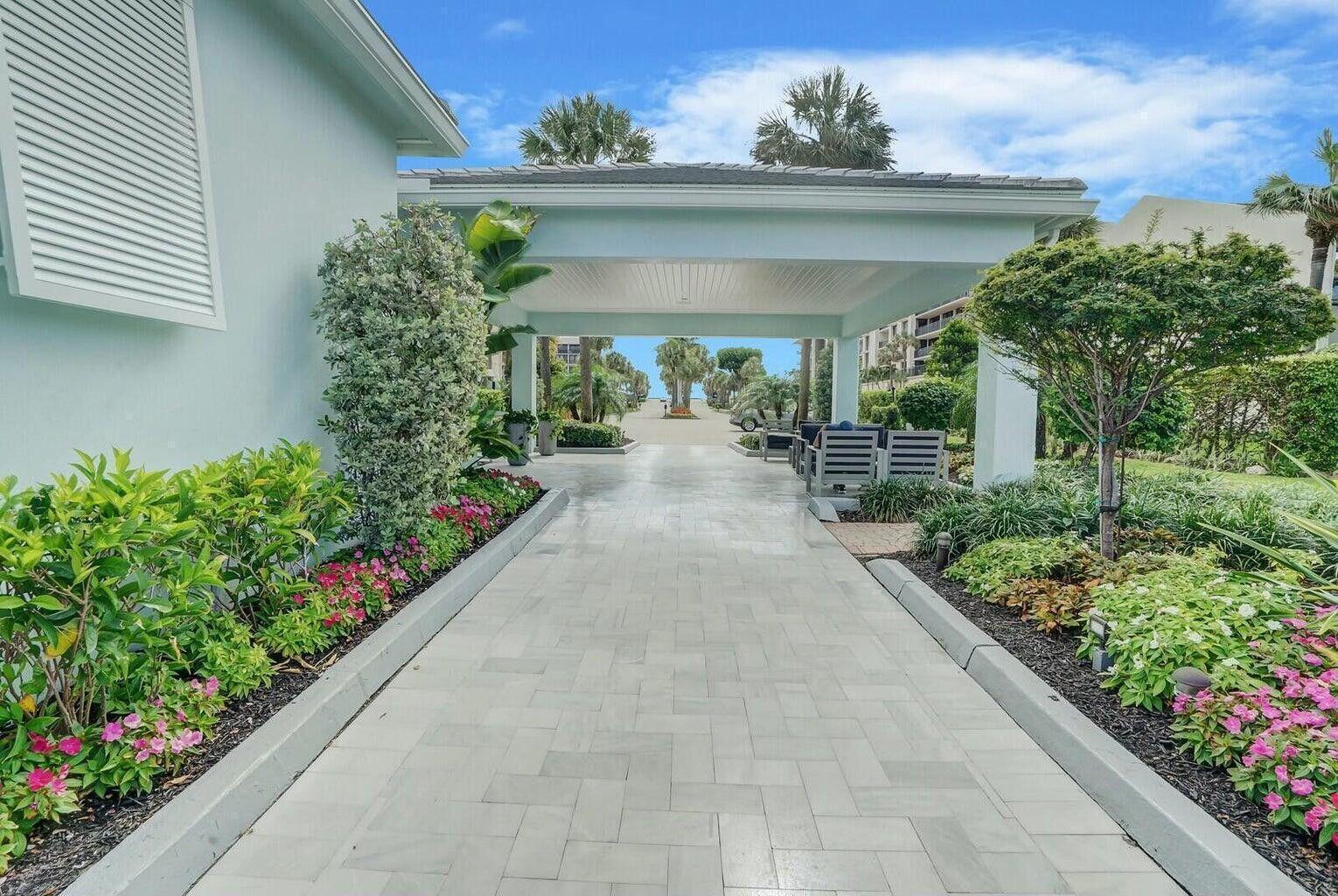 2697 N Ocean Boulevard F-604 Property Photo 36