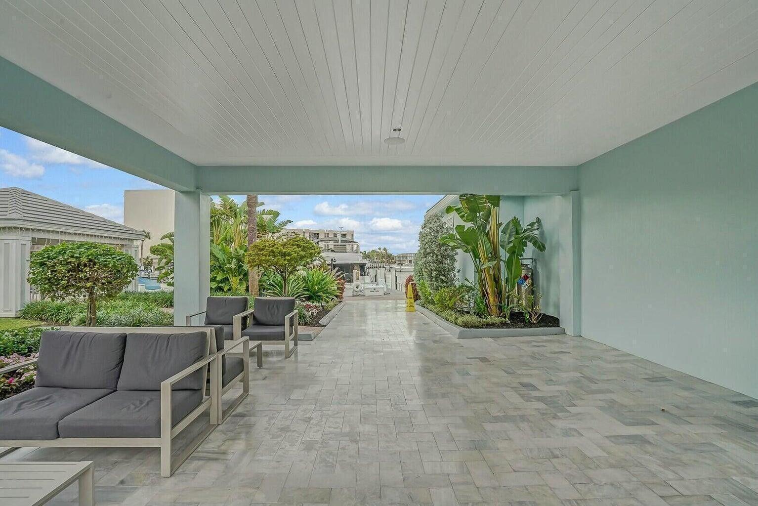 2697 N Ocean Boulevard F-604 Property Photo 37