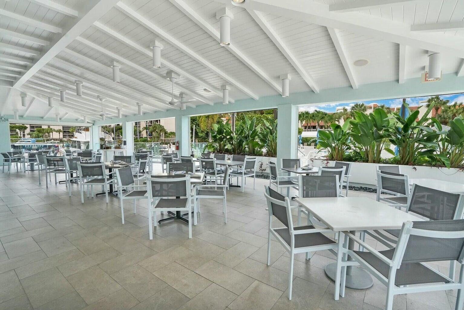 2697 N Ocean Boulevard F-604 Property Photo 39