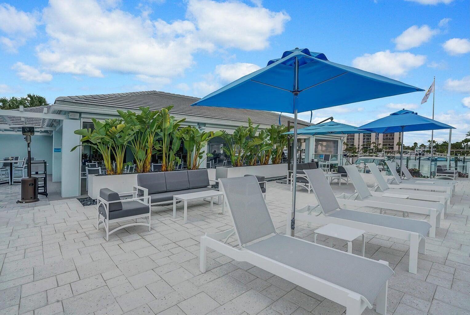 2697 N Ocean Boulevard F-604 Property Photo 44
