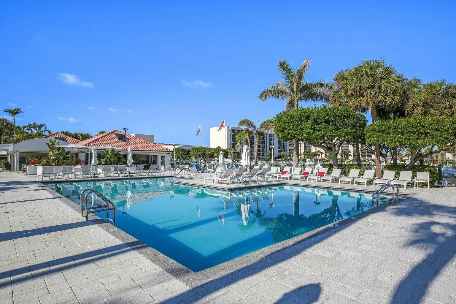 2697 N Ocean Boulevard F-604 Property Photo 45