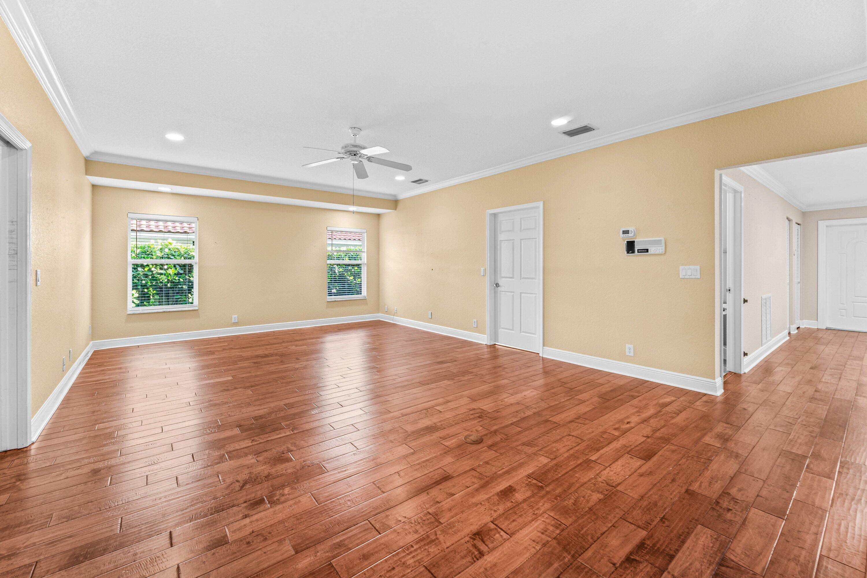 2063 Amesbury Circle Property Photo 13