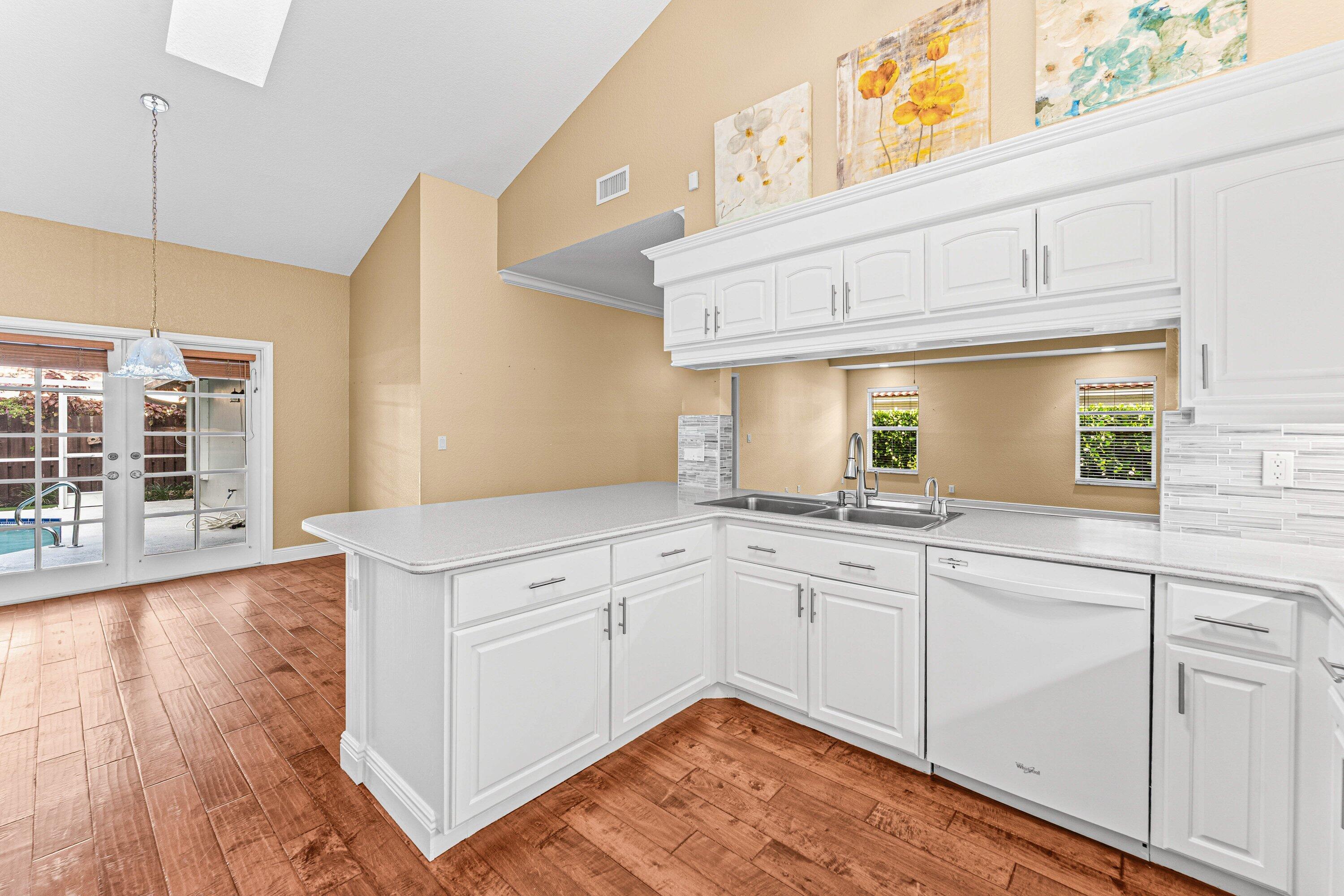 2063 Amesbury Circle Property Photo 18