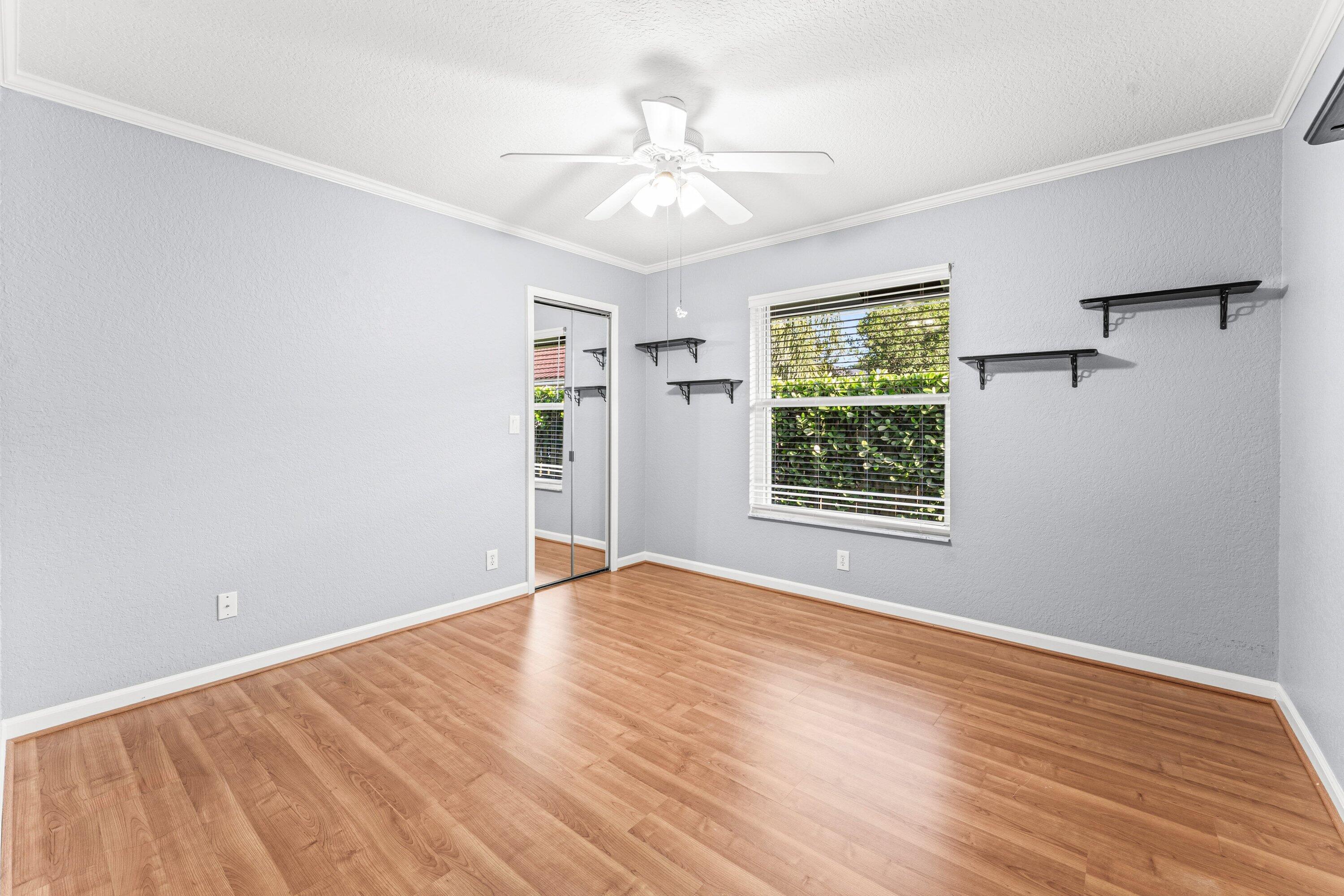 2063 Amesbury Circle Property Photo 27