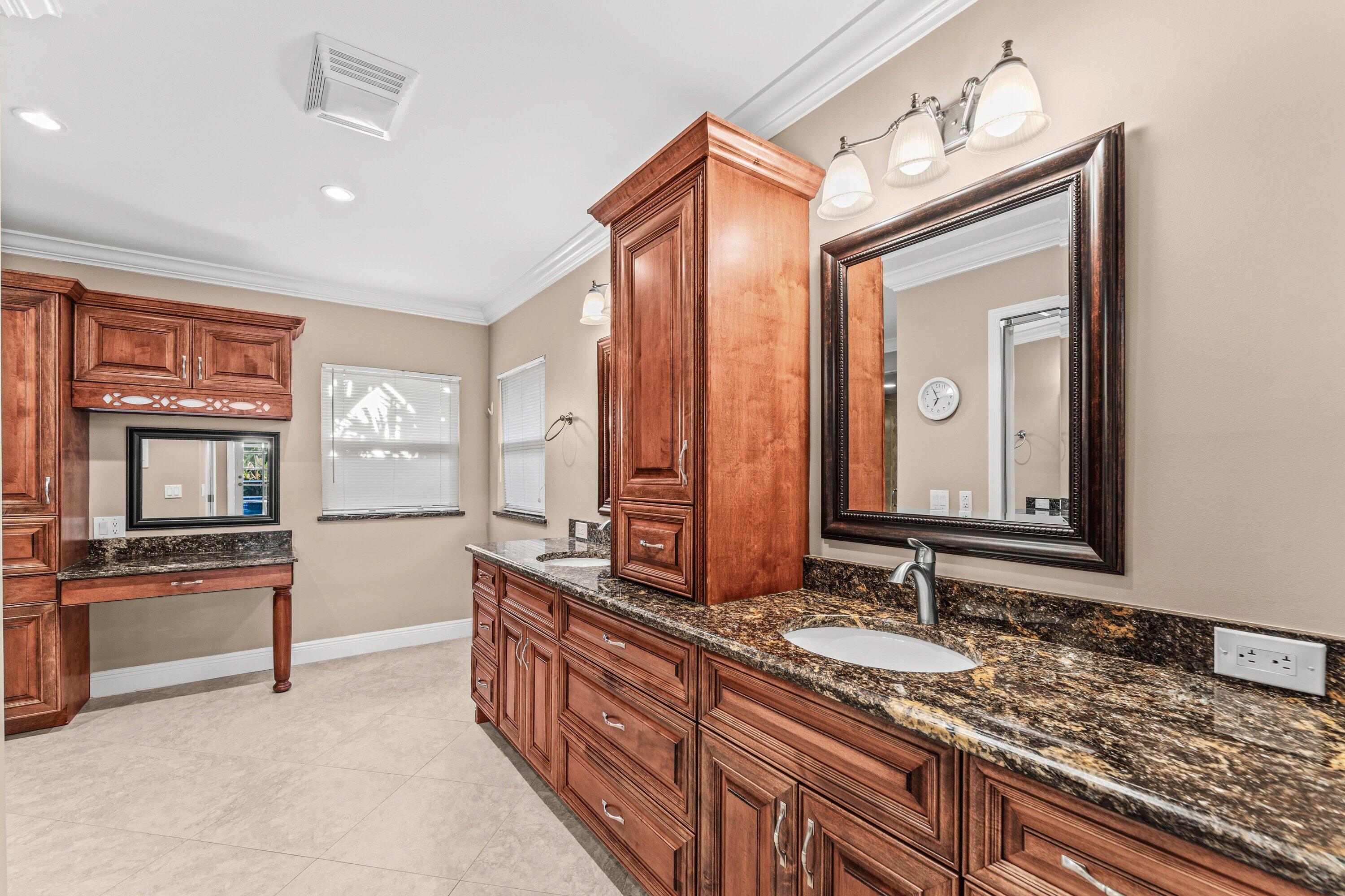 2063 Amesbury Circle Property Photo 37