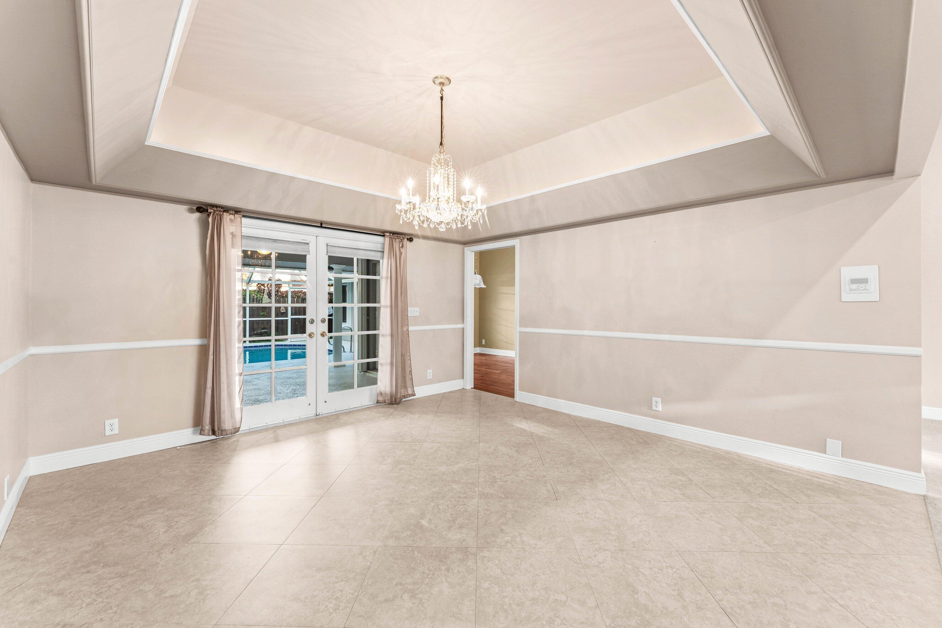 2063 Amesbury Circle Property Photo 39