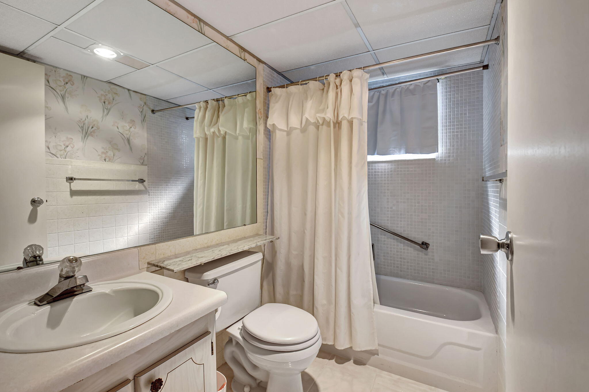 325 Saxony G Property Photo 17