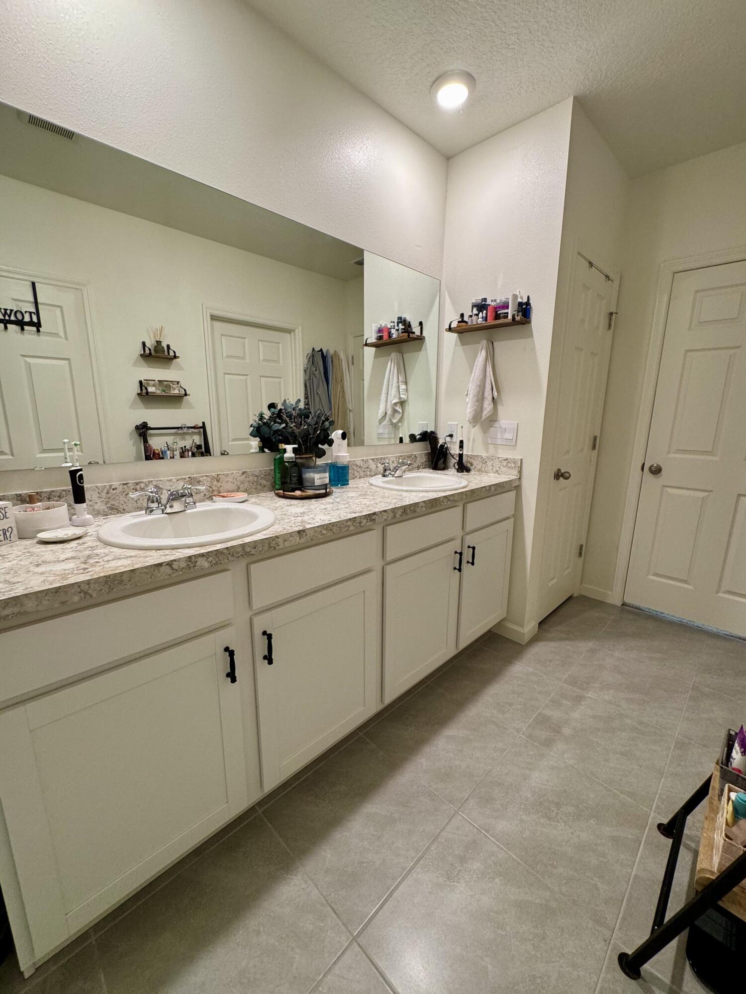 12299 Nettuno Way Property Photo 23