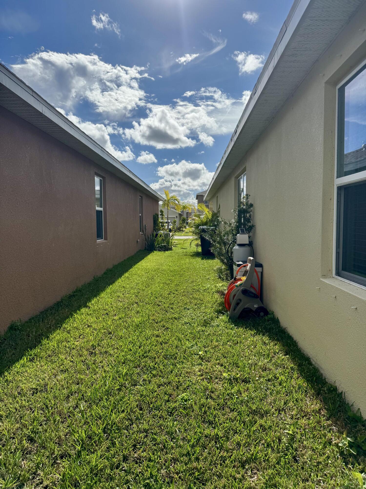 12299 Nettuno Way Property Photo 35