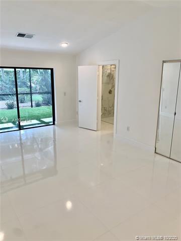 23277 Barlake Drive Property Photo 13