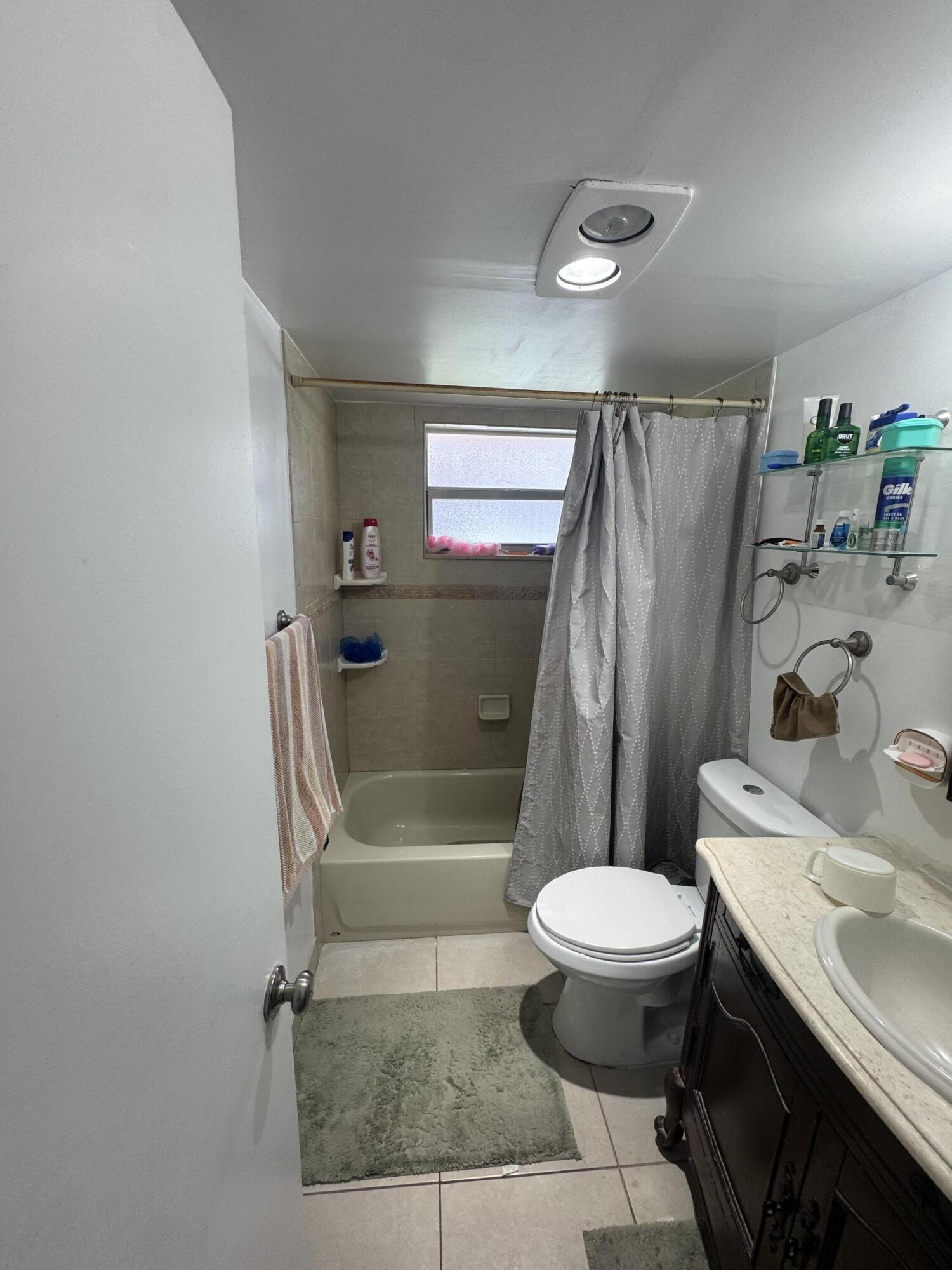 725 Lori Drive 107 Property Photo 10