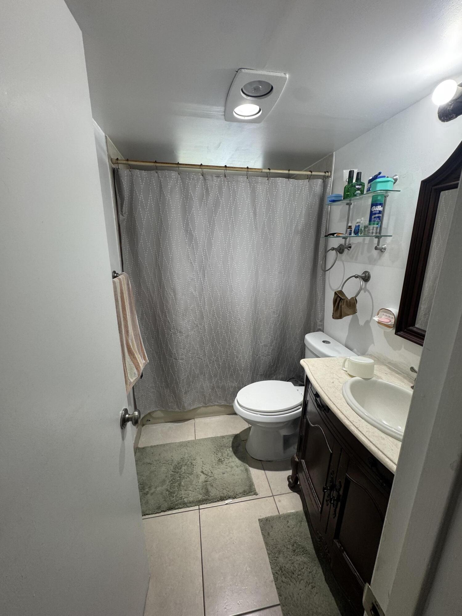 725 Lori Drive 107 Property Photo 11