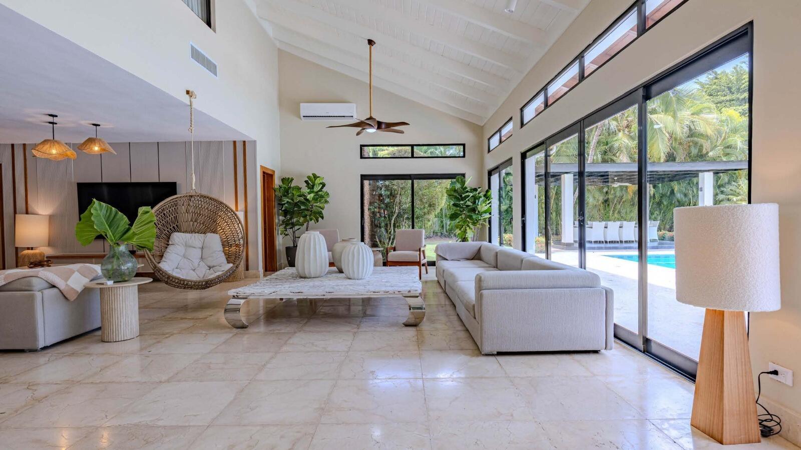 35 20 Property Photo 11