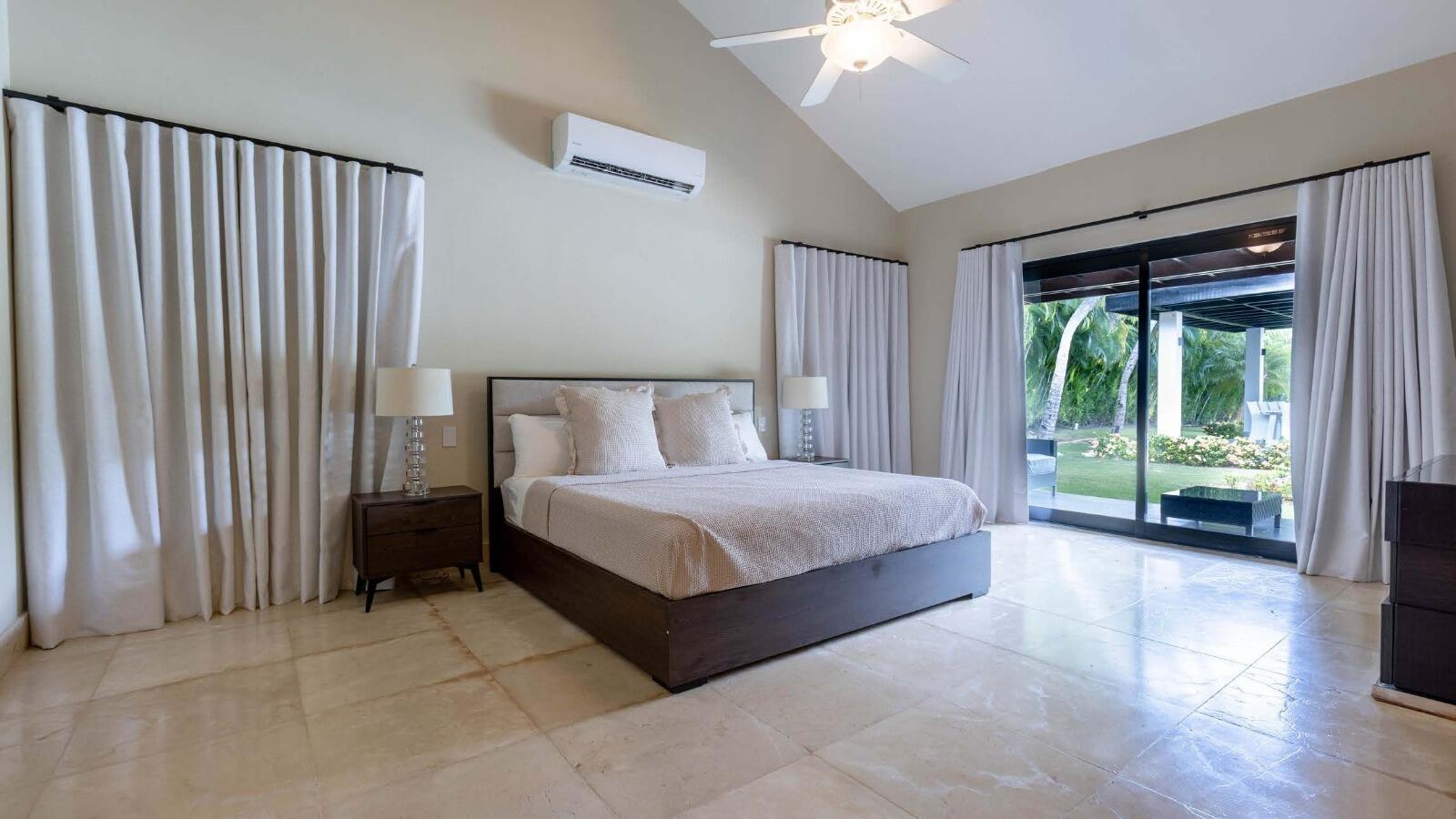 35 20 Property Photo 46