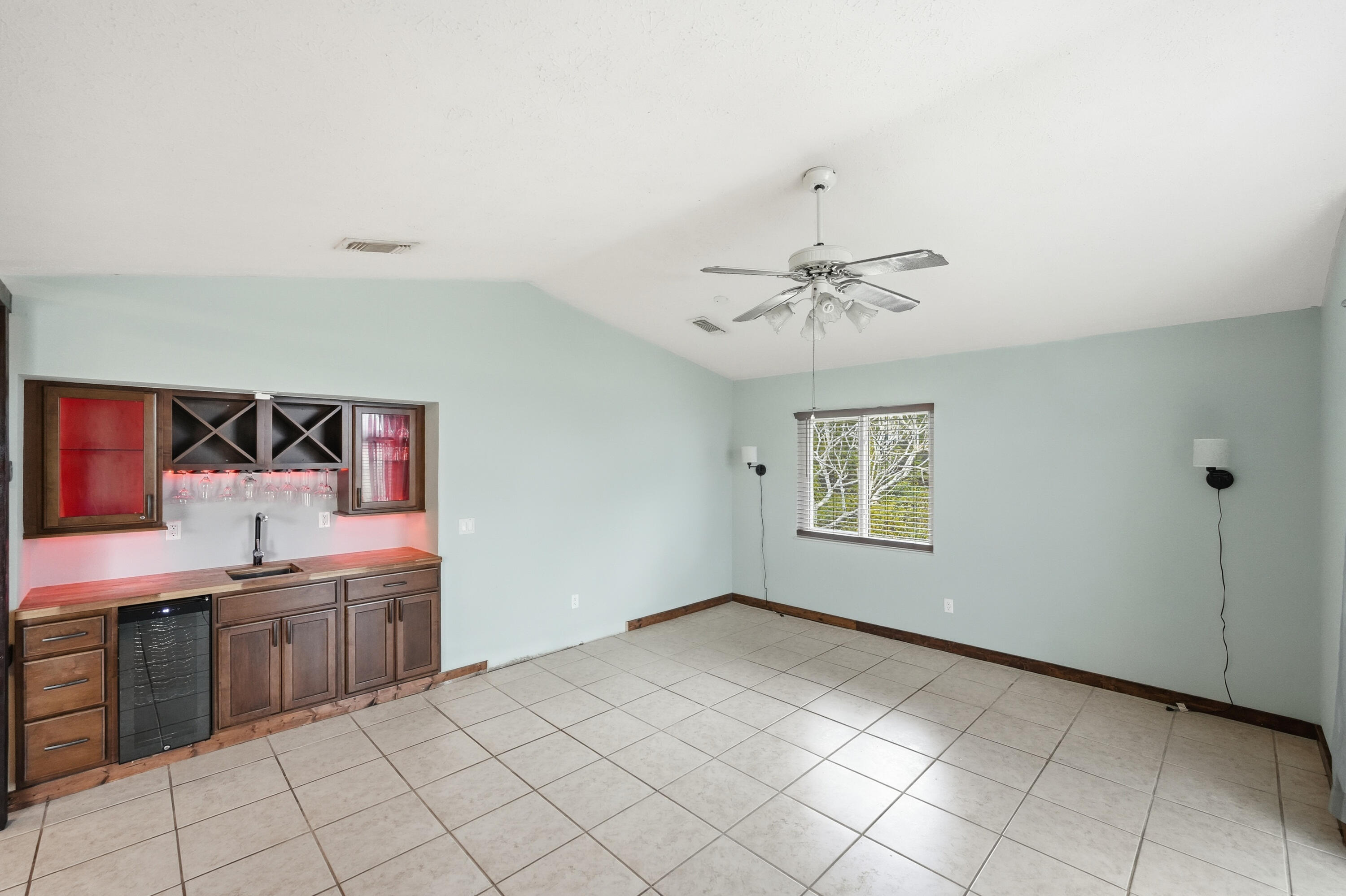 381 Sw Lucero Drive Property Photo 6