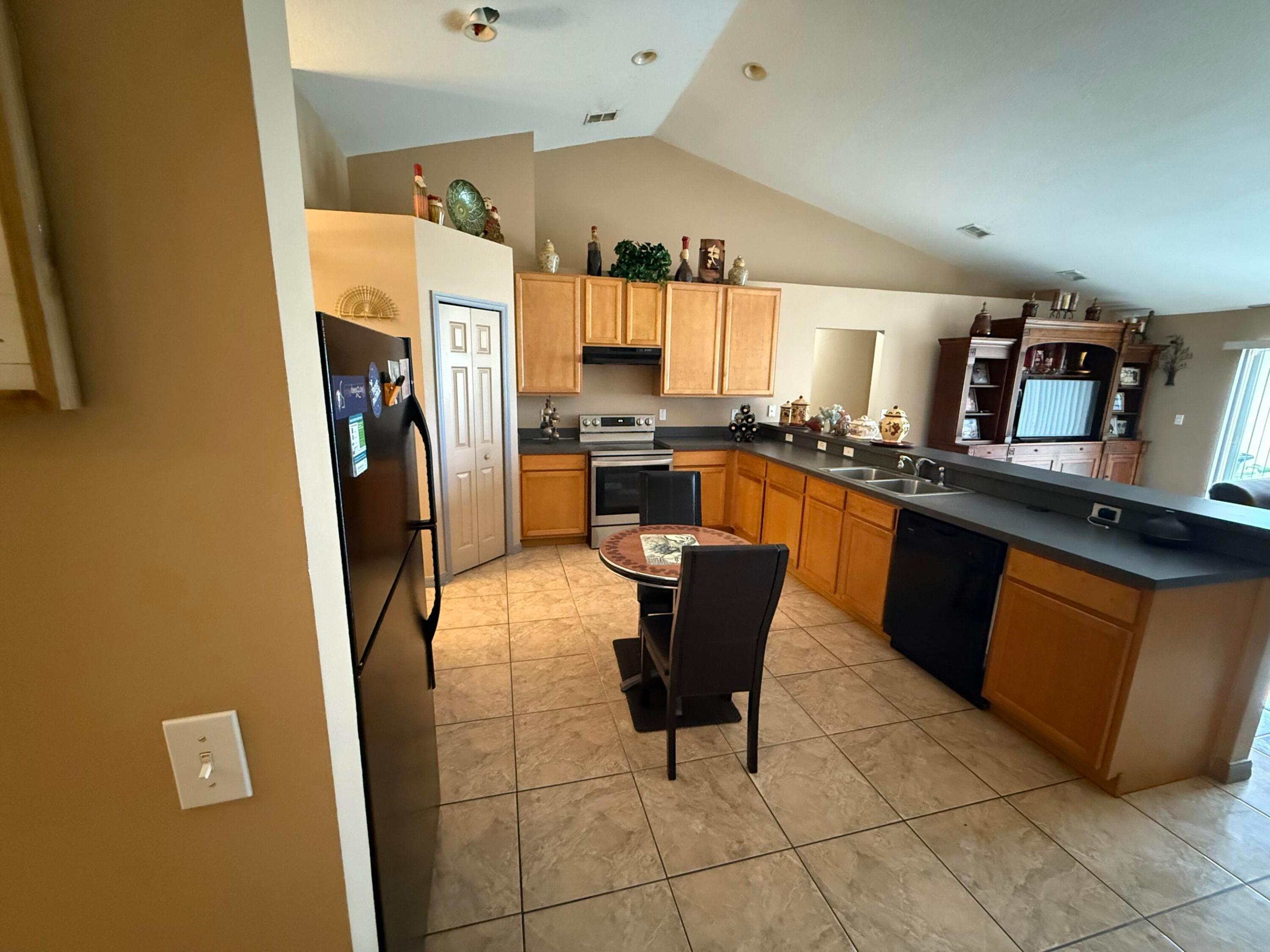 4010 Watkins Road Property Photo 7