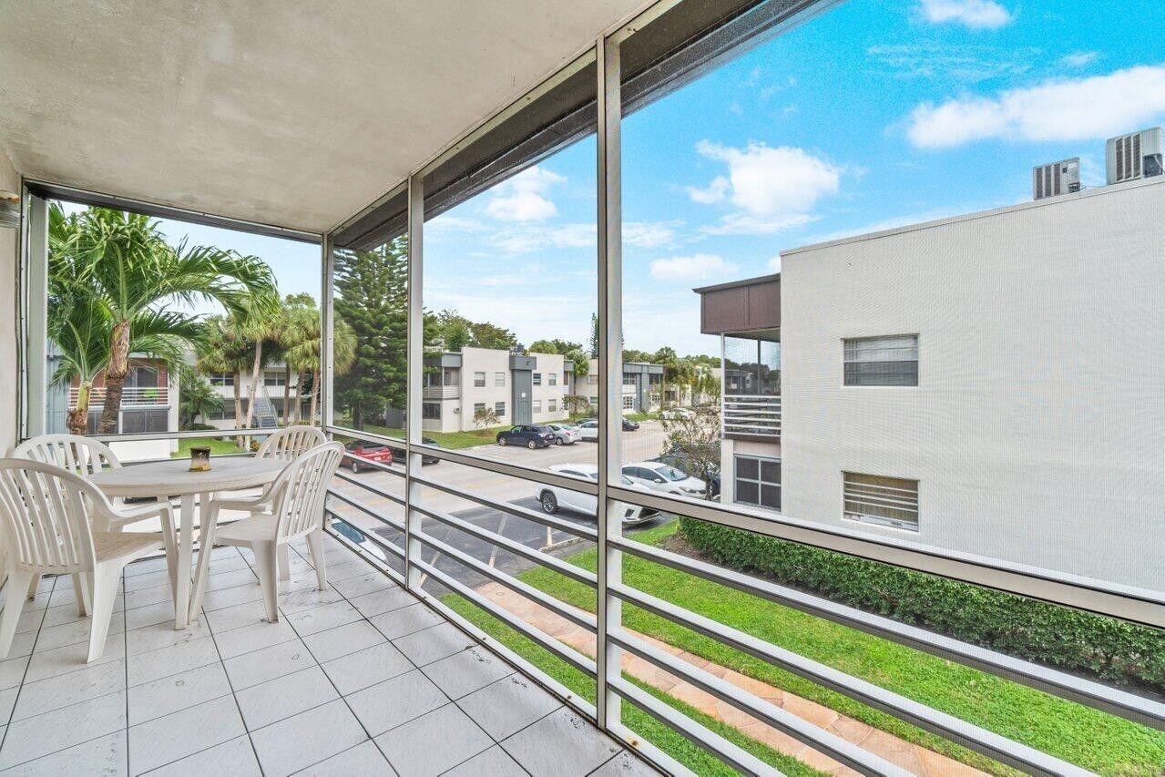 715 Normandy O Property Photo 16