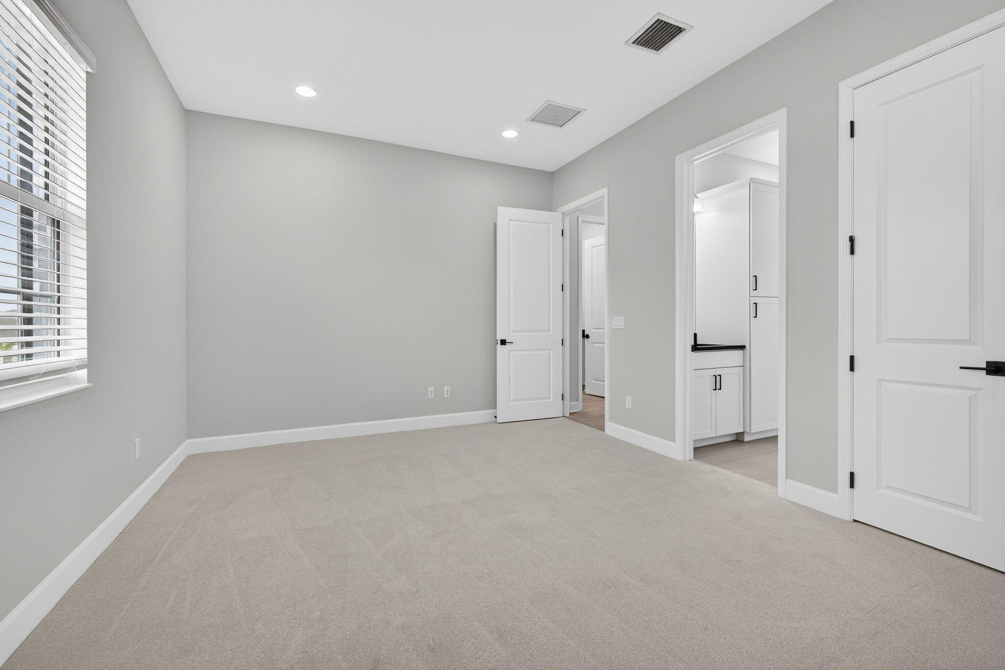 14052 Spruce Pine Drive Property Photo 33