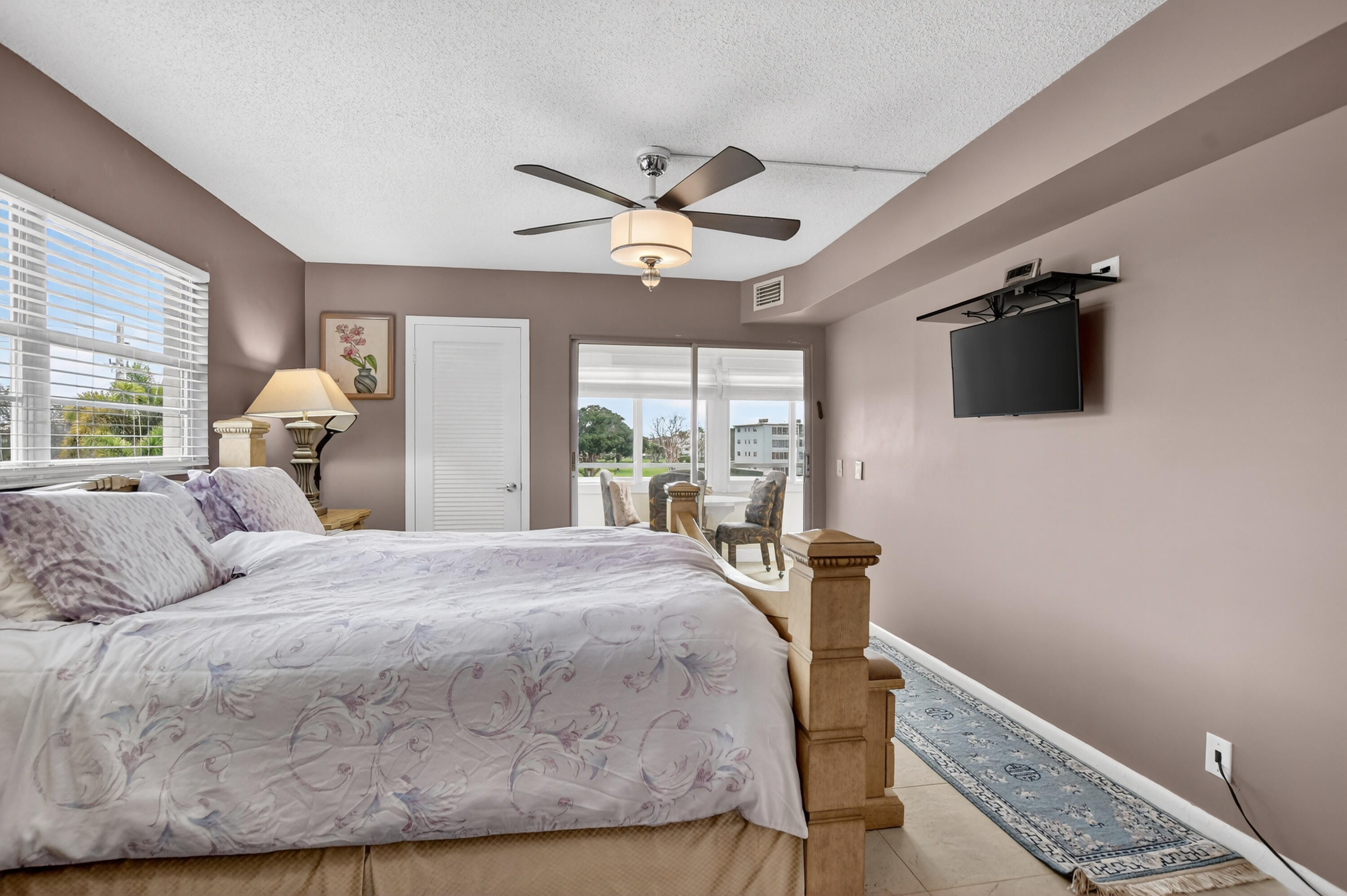 3080 Yarmouth D Property Photo 21