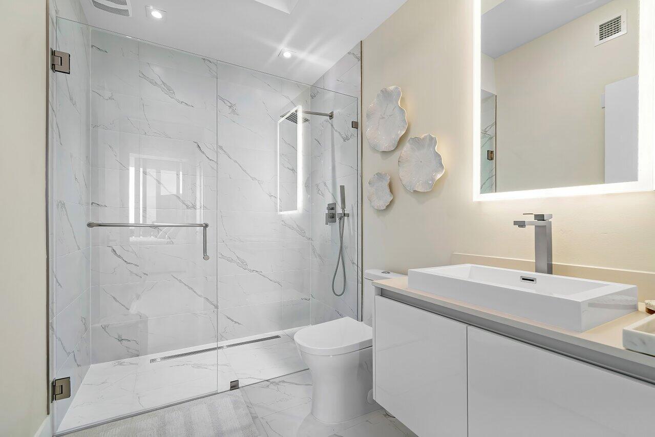 3100 N Ocean Drive H1602 Property Photo 21