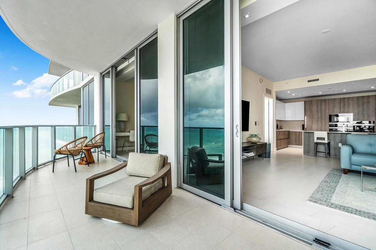 3100 N Ocean Drive H1602 Property Photo 29