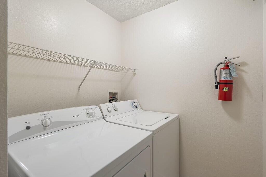 3021 Alcazar Place 202 Property Photo 10