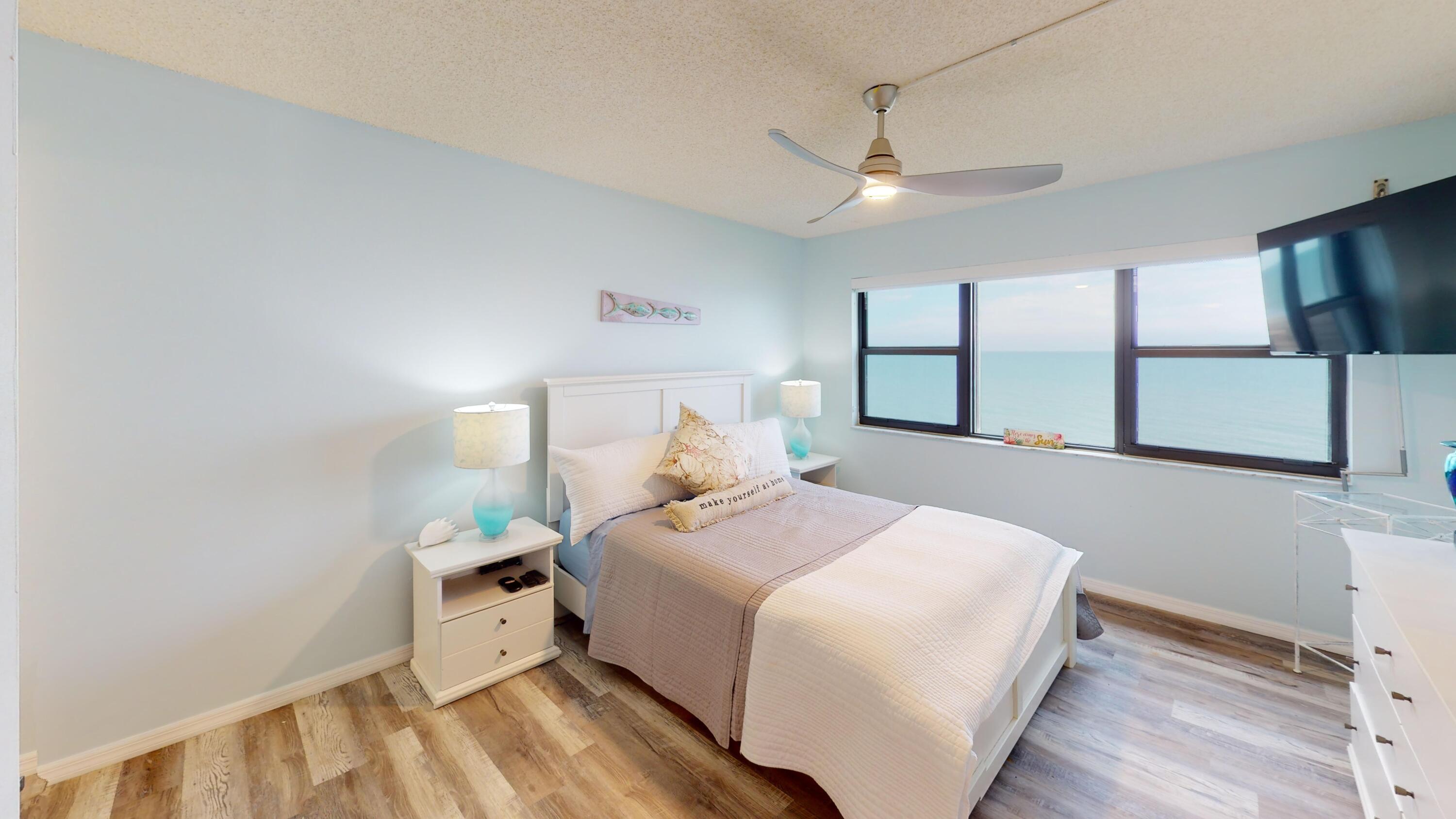 10044 S Ocean Drive 805 Property Photo 3