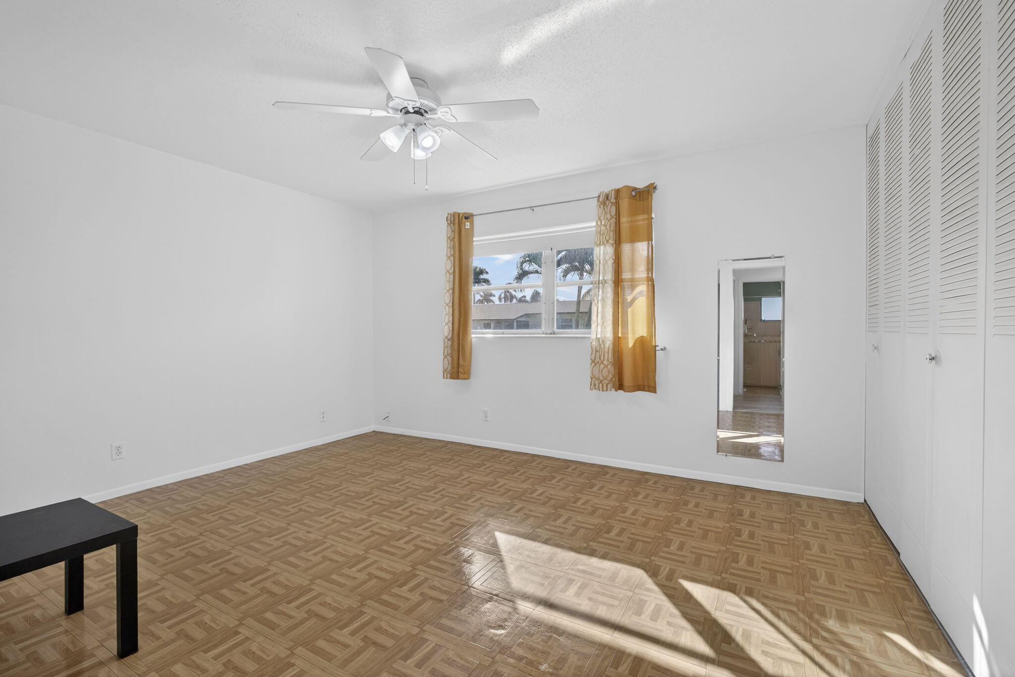 2833 Crosley Drive W C Property Photo 20