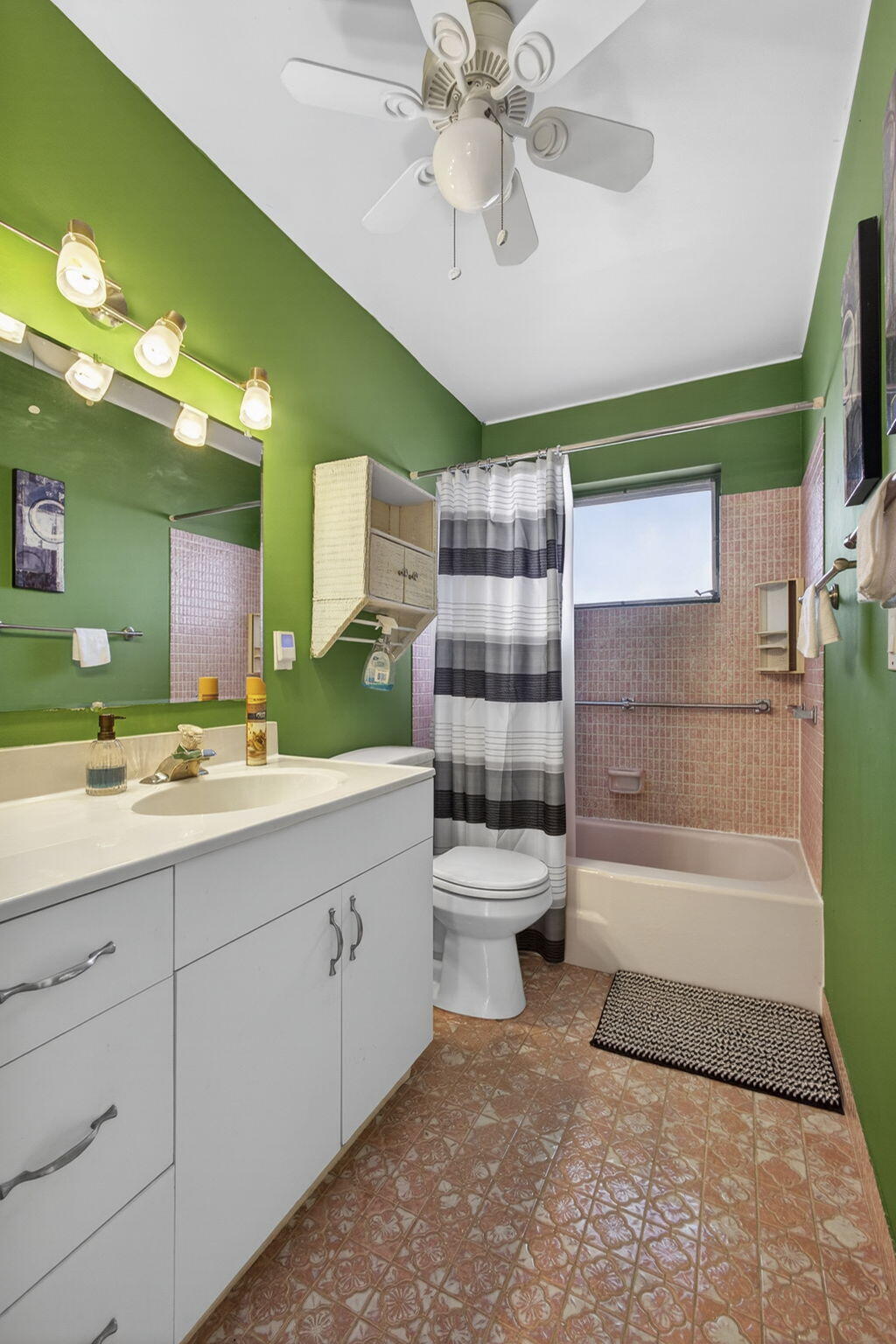 2833 Crosley Drive W C Property Photo 23