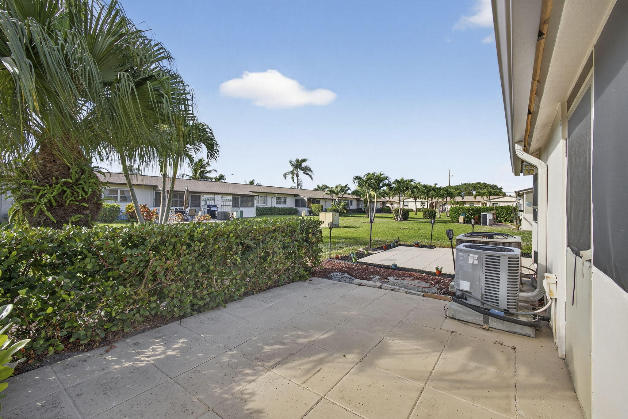 2833 Crosley Drive W C Property Photo 28