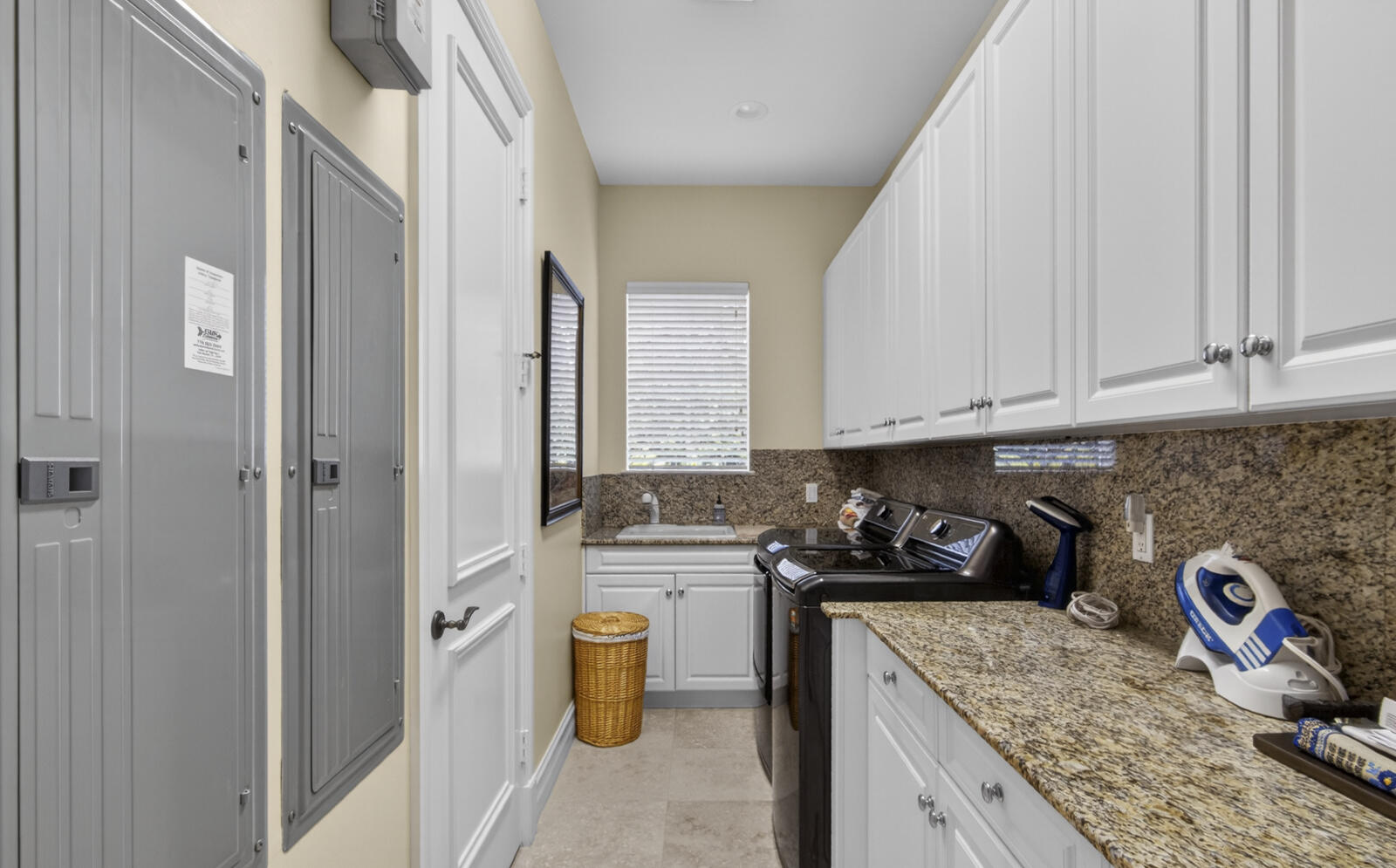 1301 Cape Pointe Circle Property Photo 13