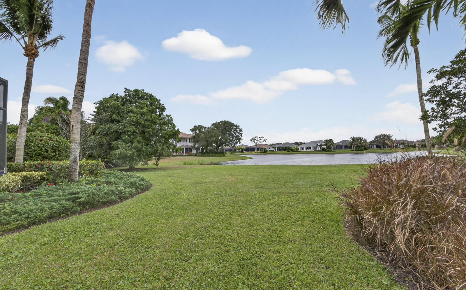 1301 Cape Pointe Circle Property Photo 33