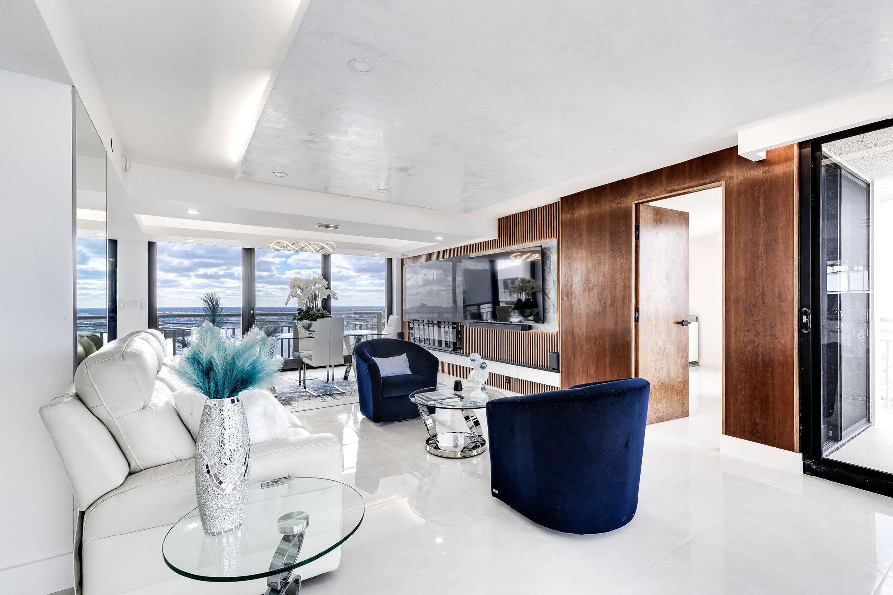 3000 N Ocean Drive Ph-a Property Photo 4