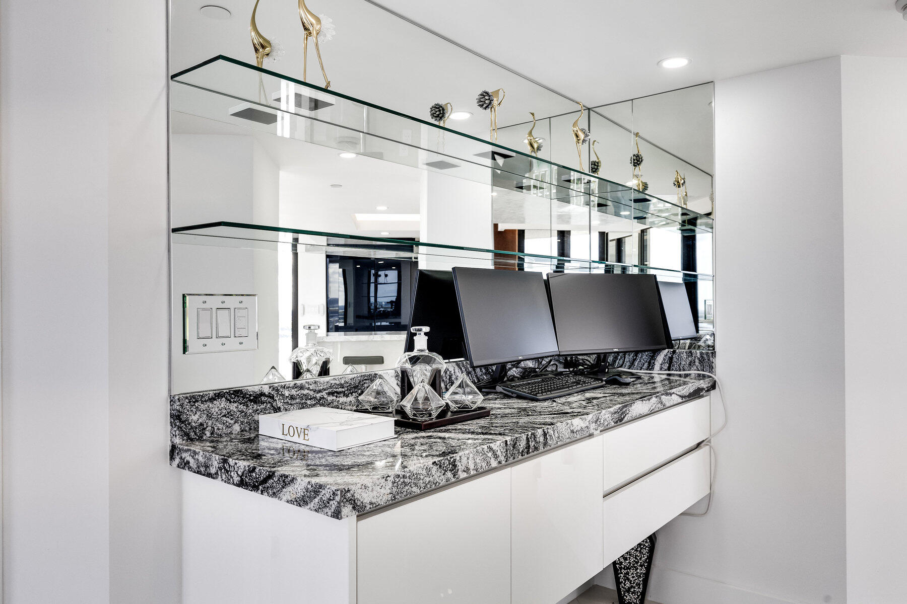 3000 N Ocean Drive Ph-a Property Photo 13