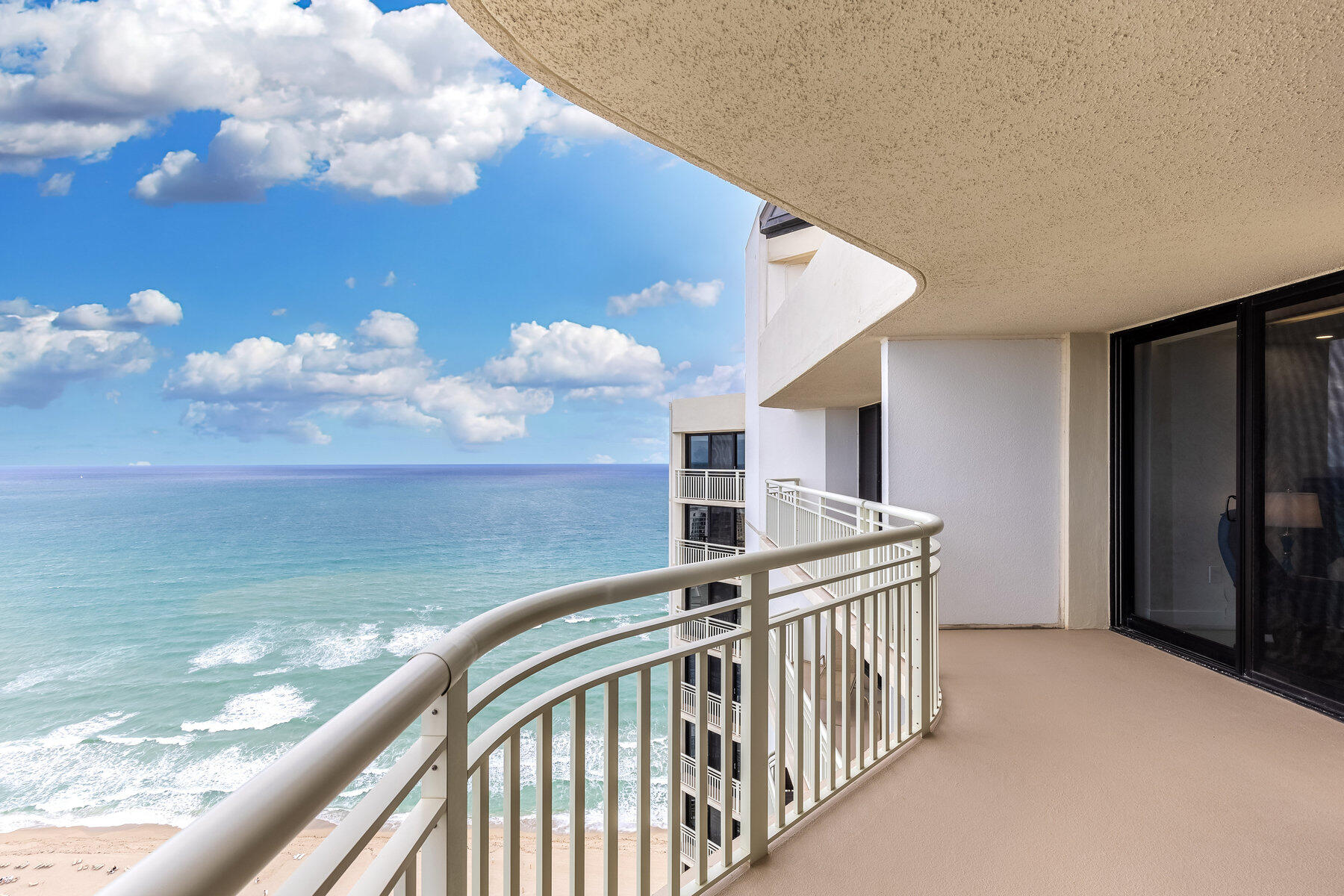 3000 N Ocean Drive Ph-a Property Photo 23