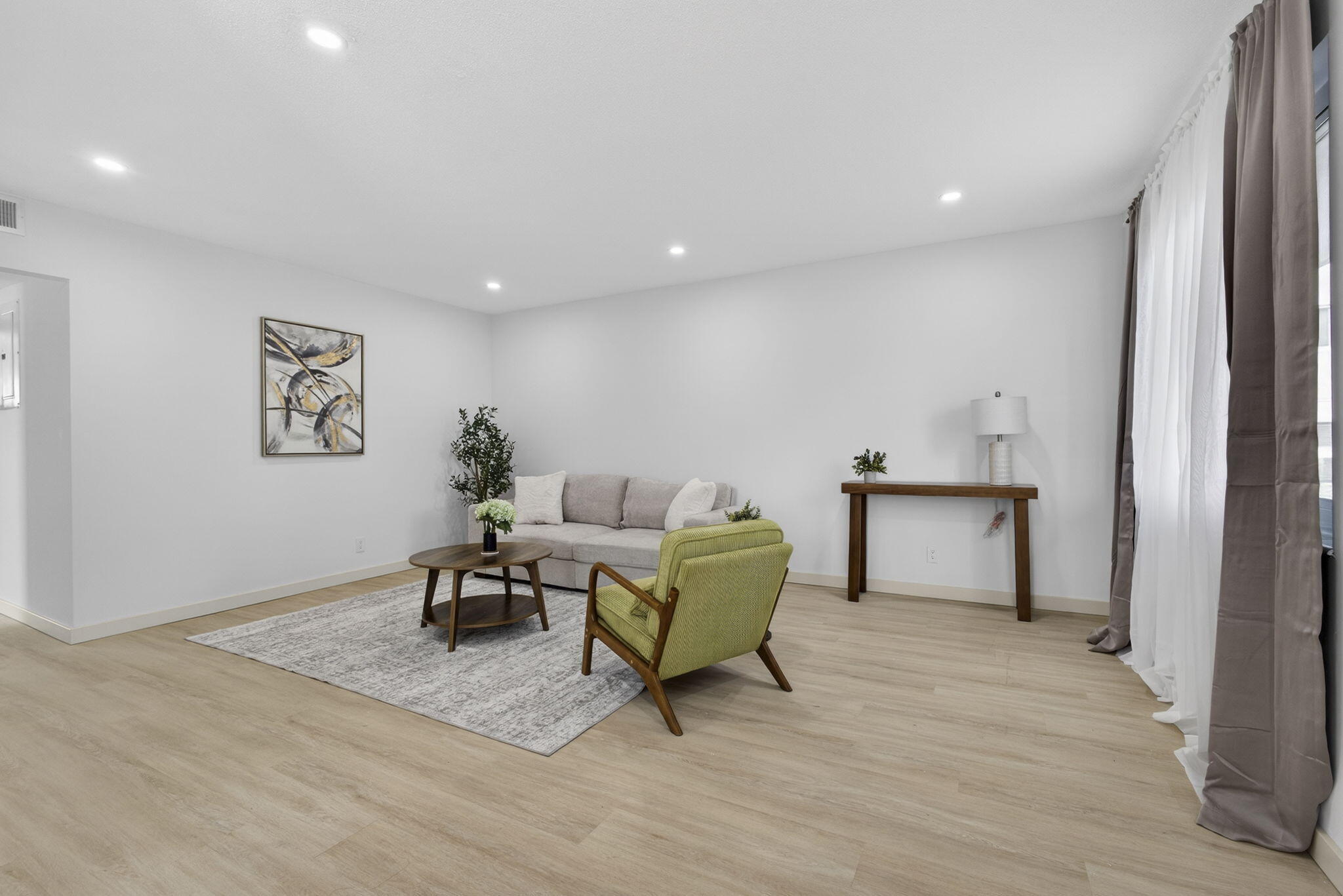 193 Easthampton I Property Photo 11